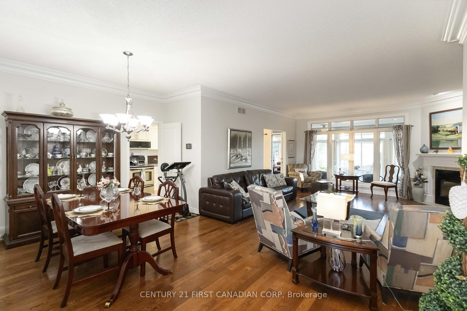 Photo 5 of Unit 4, 140 McGarrell Drive, London, North R — HOMEH