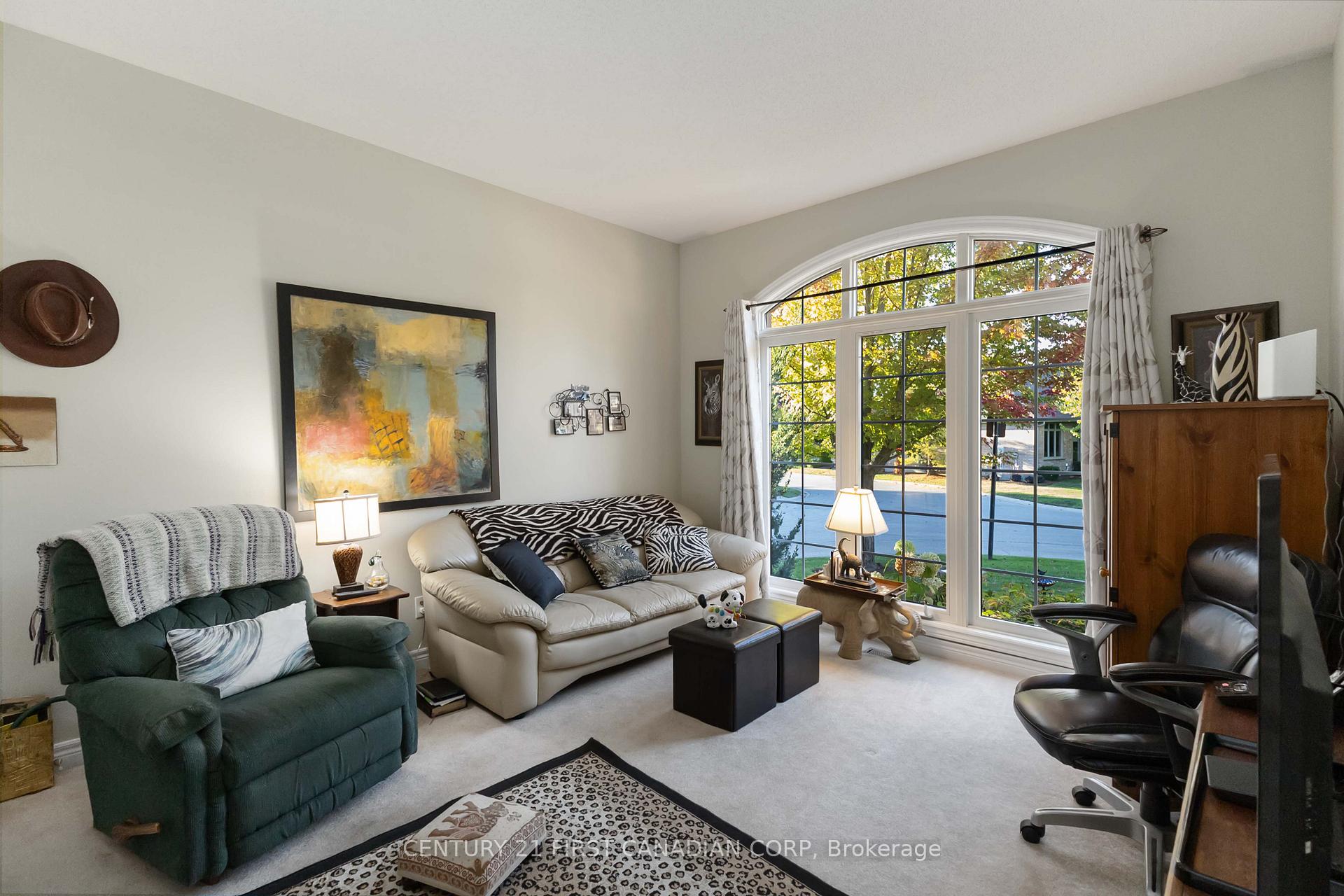 Photo 6 of Unit 4, 140 McGarrell Drive, London, North R — HOMEH