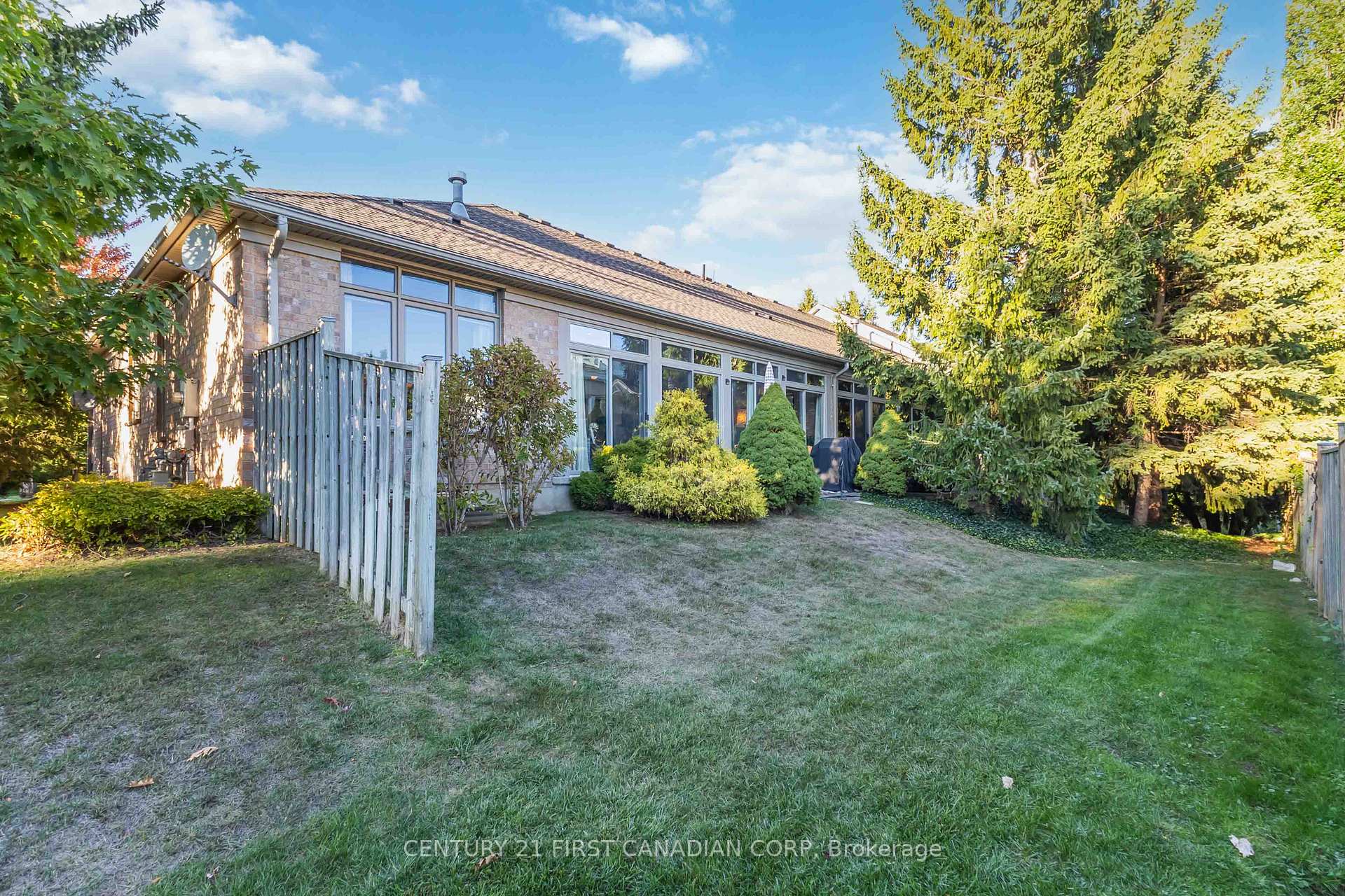 Photo 27 of Unit 4, 140 McGarrell Drive, London, North R — HOMEH