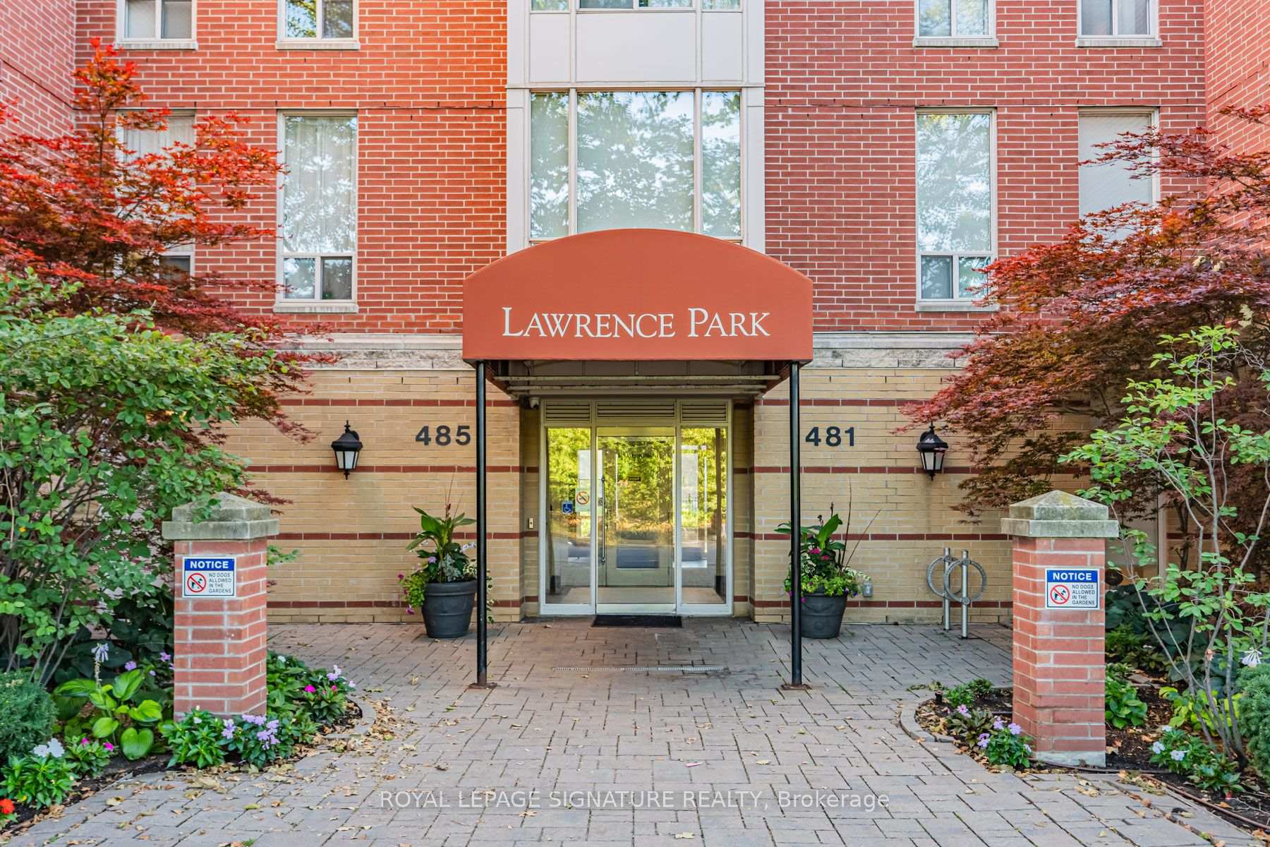 Front of Unit 311, 485 Rosewell Avenue
