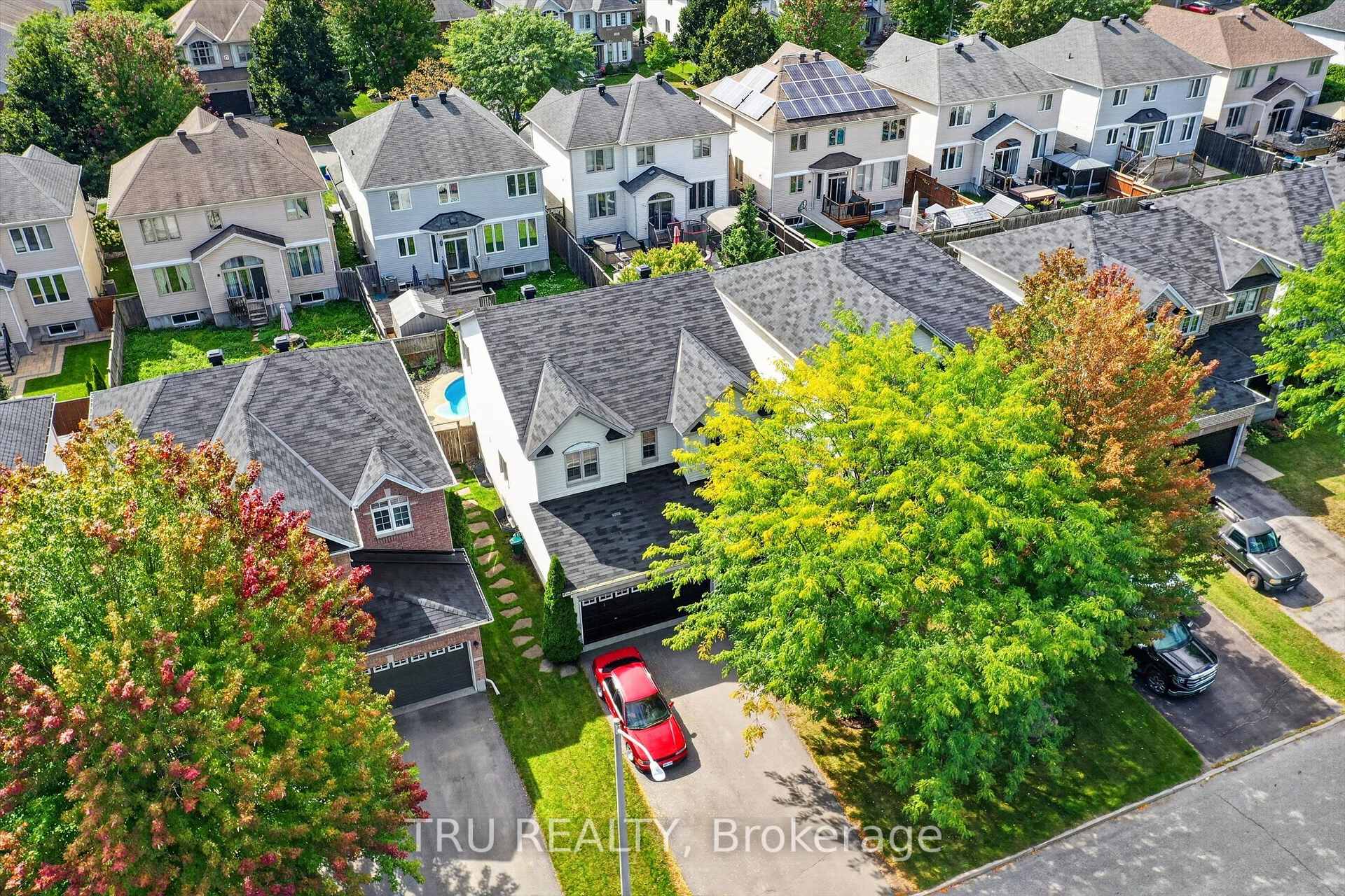 Photo 7 of 325 Upcountry Drive E, Ottawa, Stittsville (South) — HOMEH