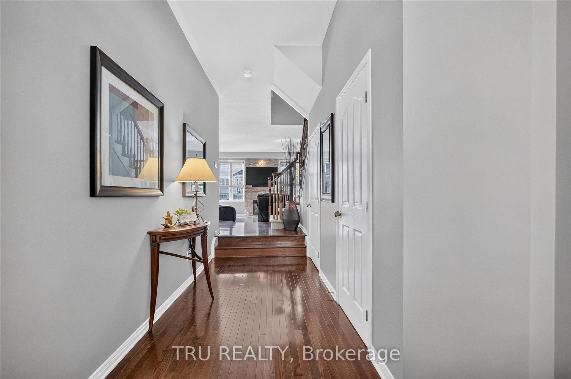Photo 12 of 325 Upcountry Drive E, Ottawa, Stittsville (South) — HOMEH