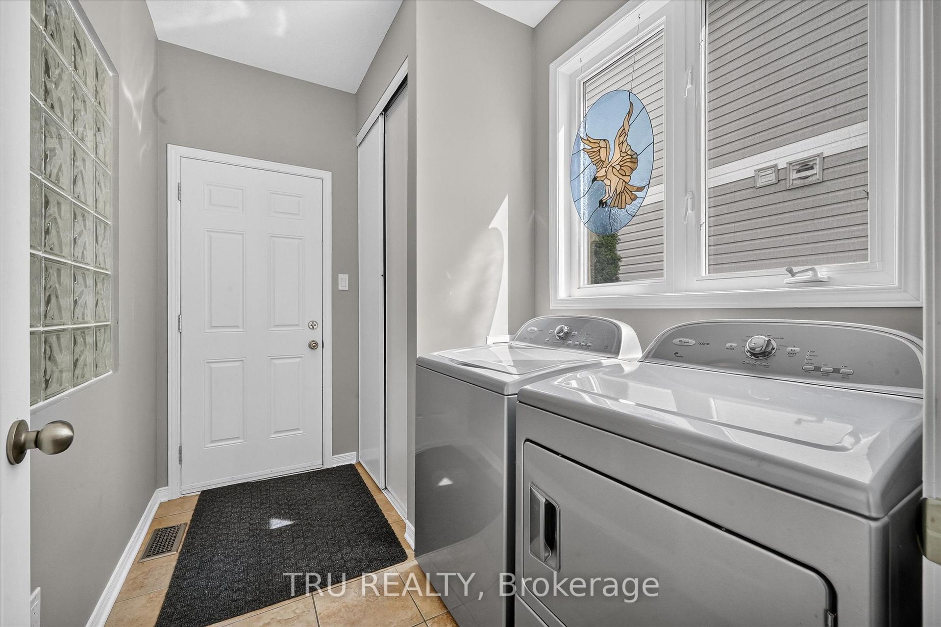 Photo 25 of 325 Upcountry Drive E, Ottawa, Stittsville (South) — HOMEH