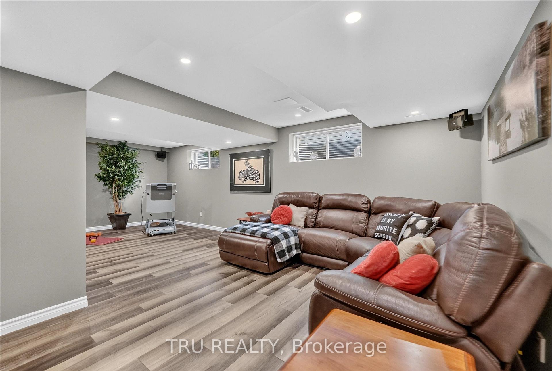 Photo 30 of 325 Upcountry Drive E, Ottawa, Stittsville (South) — HOMEH
