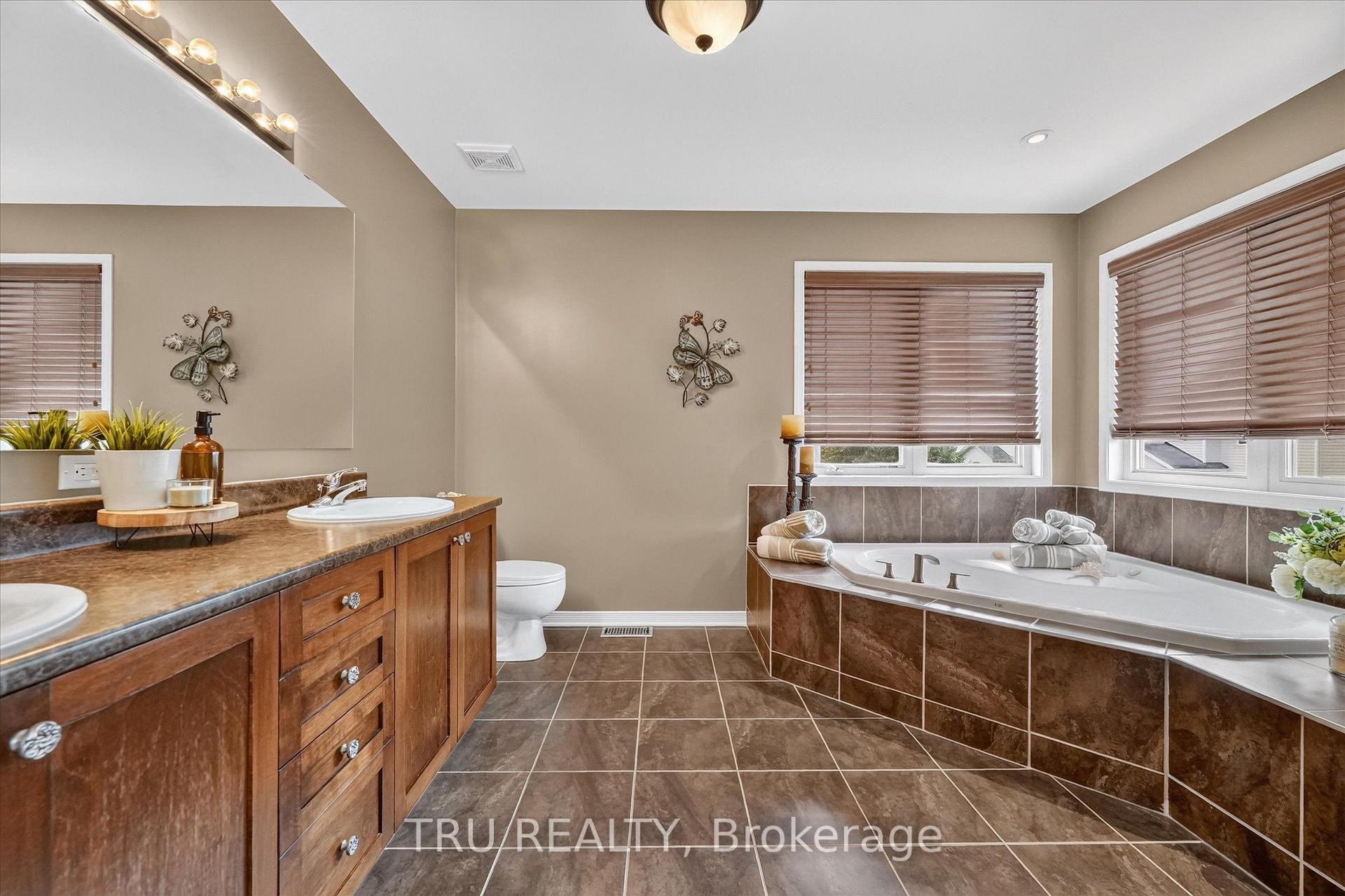 Photo 38 of 325 Upcountry Drive E, Ottawa, Stittsville (South) — HOMEH