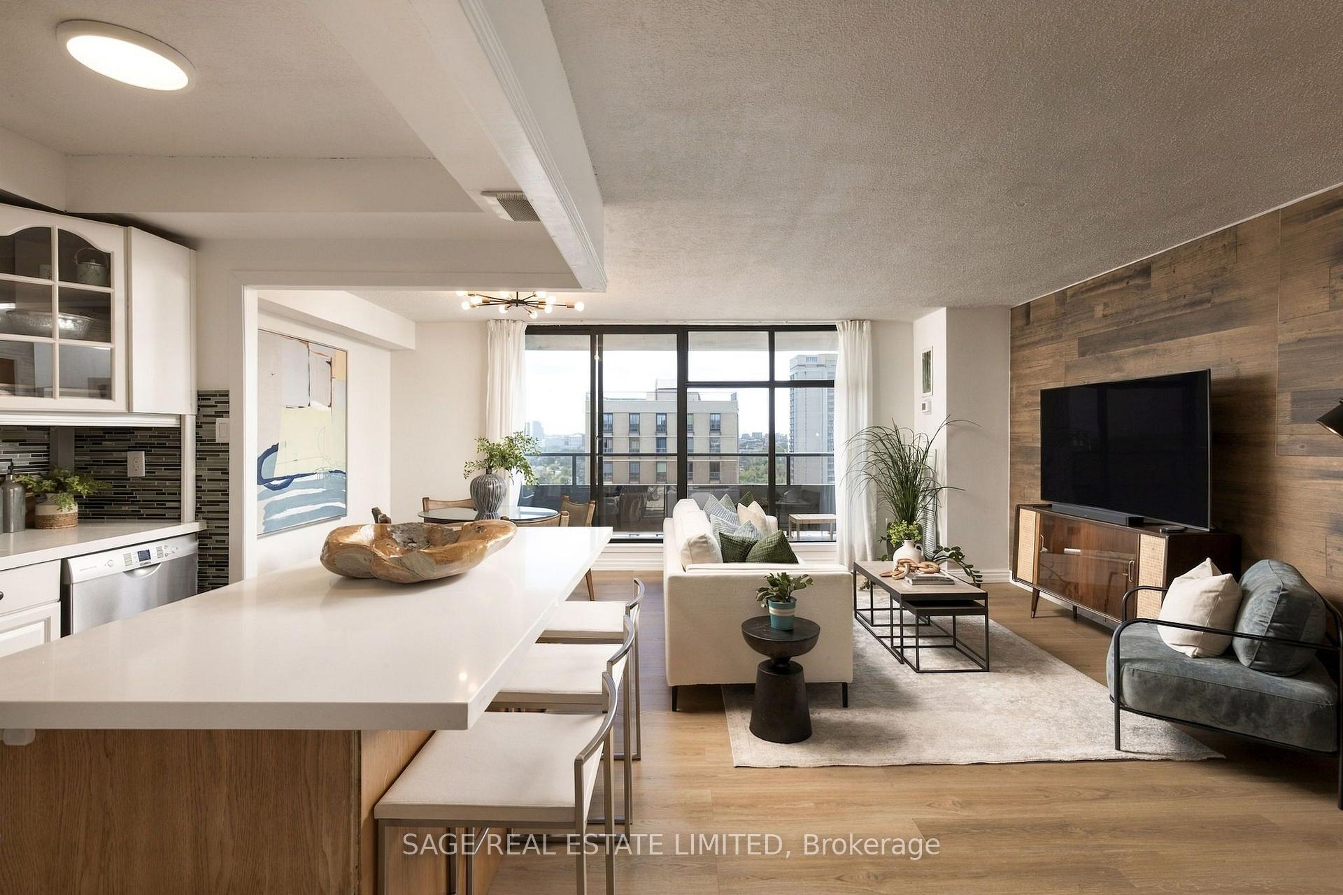Photo of Unit 1904, 135 Marlee Avenue