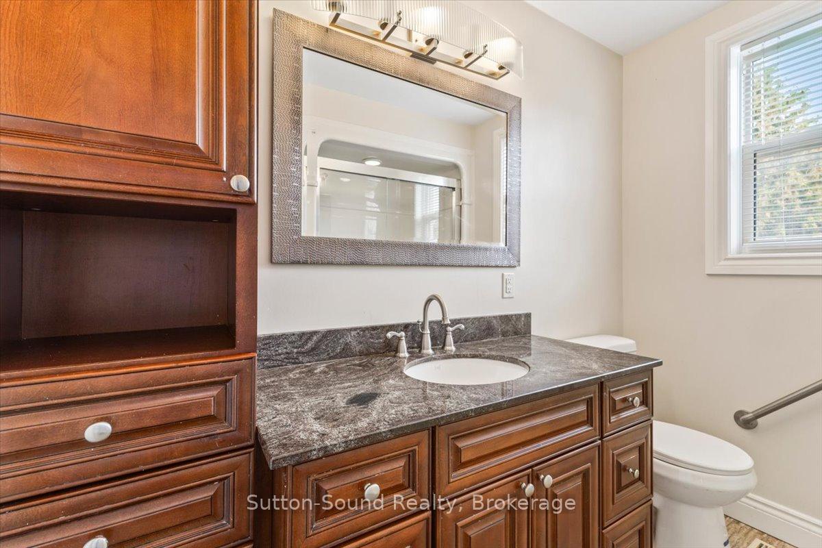 Photo 15 of 885 2nd Avenue W, Owen Sound — HOMEH