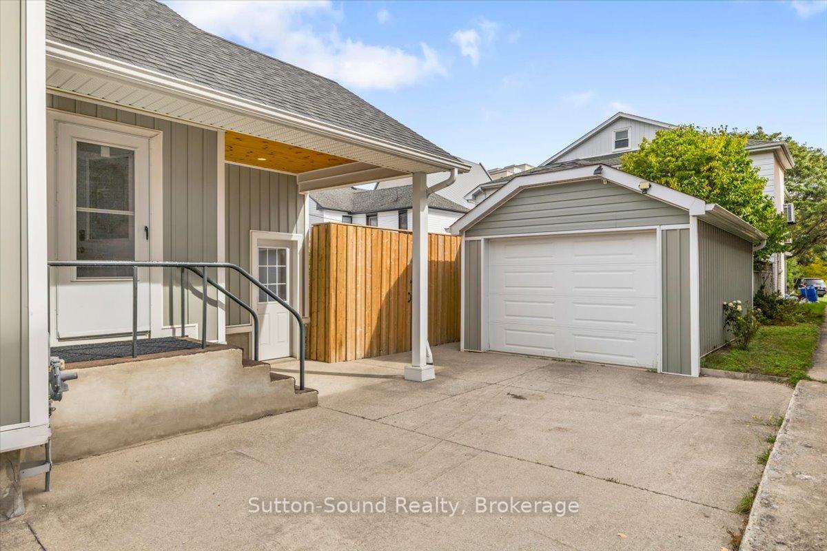 Photo 28 of 885 2nd Avenue W, Owen Sound — HOMEH