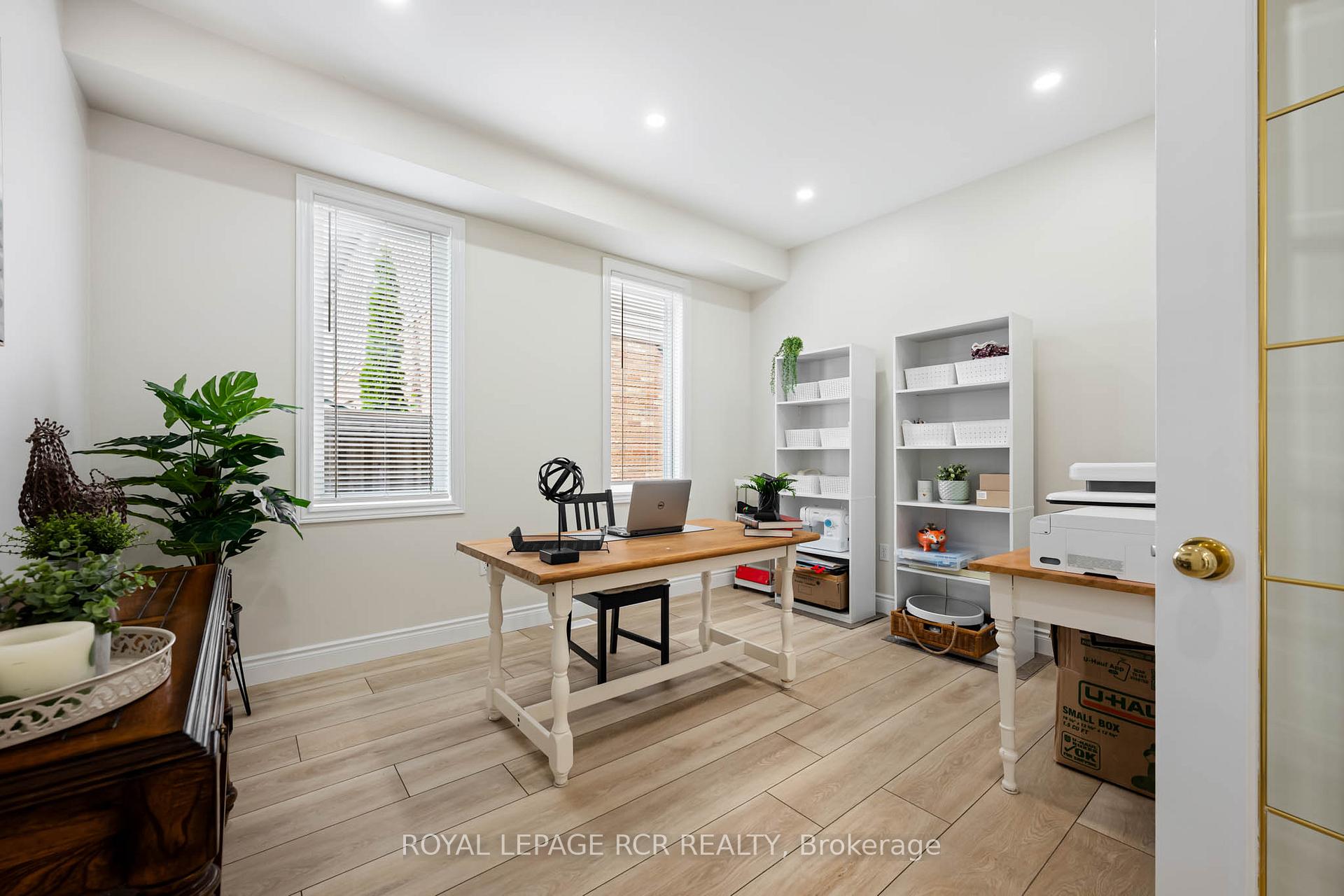Photo 8 of 12 Maude Court, Orangeville — HOMEH