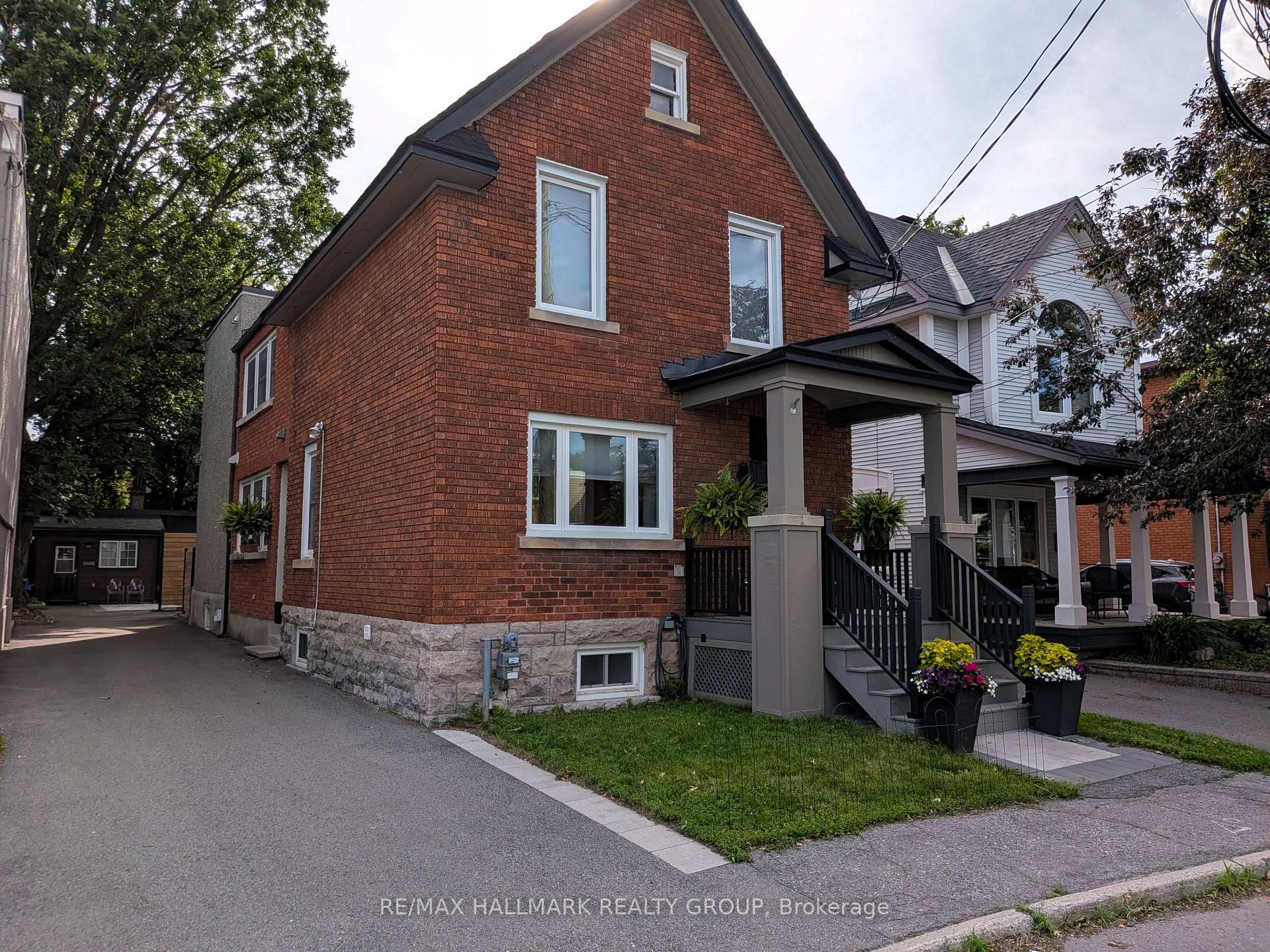 Photo 2 of 24 Morris Street, Ottawa, Glebe — HOMEH