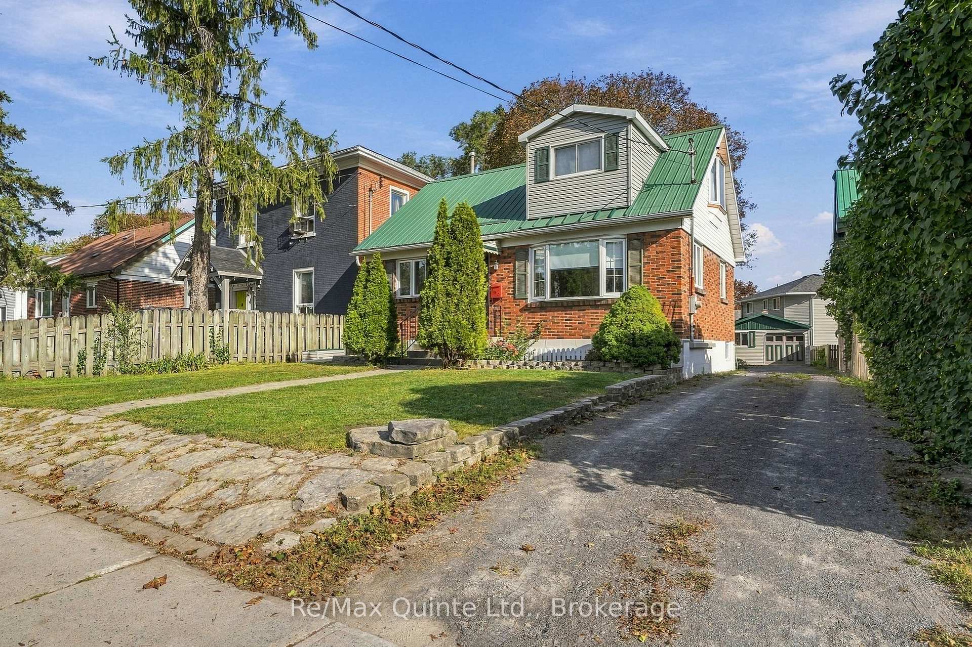 Photo 3 of 170 Moira Street W, Belleville, Belleville Ward — HOMEH
