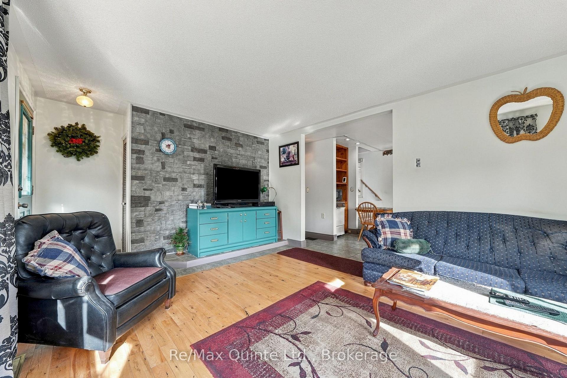 Photo 7 of 170 Moira Street W, Belleville, Belleville Ward — HOMEH