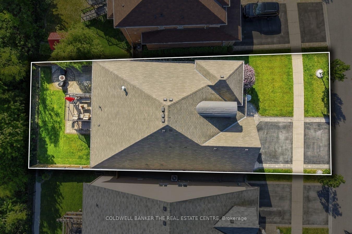 Photo 2 of 25 Manor Forest Road, East Gwillimbury, Mt Albert — HOMEH