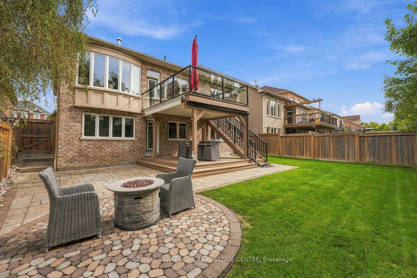 Photo 3 of 25 Manor Forest Road, East Gwillimbury, Mt Albert — HOMEH