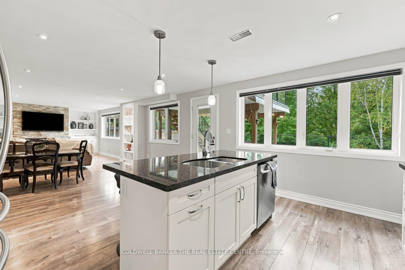 Photo 21 of 25 Manor Forest Road, East Gwillimbury, Mt Albert — HOMEH