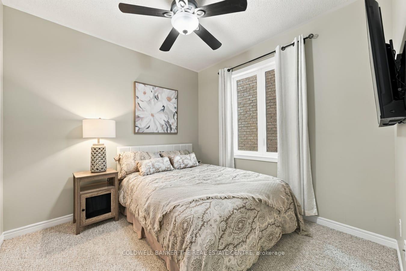 Photo 23 of 25 Manor Forest Road, East Gwillimbury, Mt Albert — HOMEH