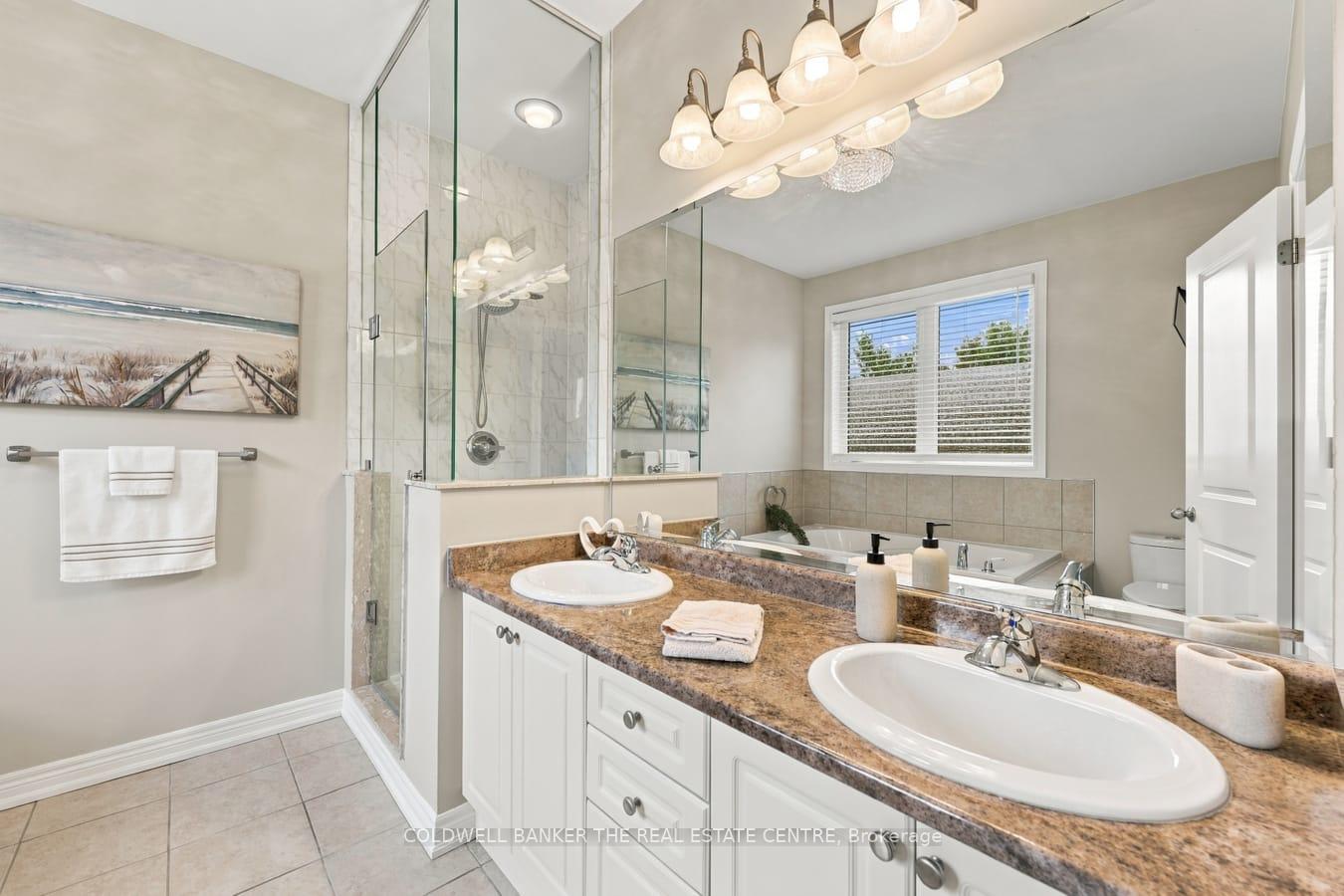 Photo 25 of 25 Manor Forest Road, East Gwillimbury, Mt Albert — HOMEH