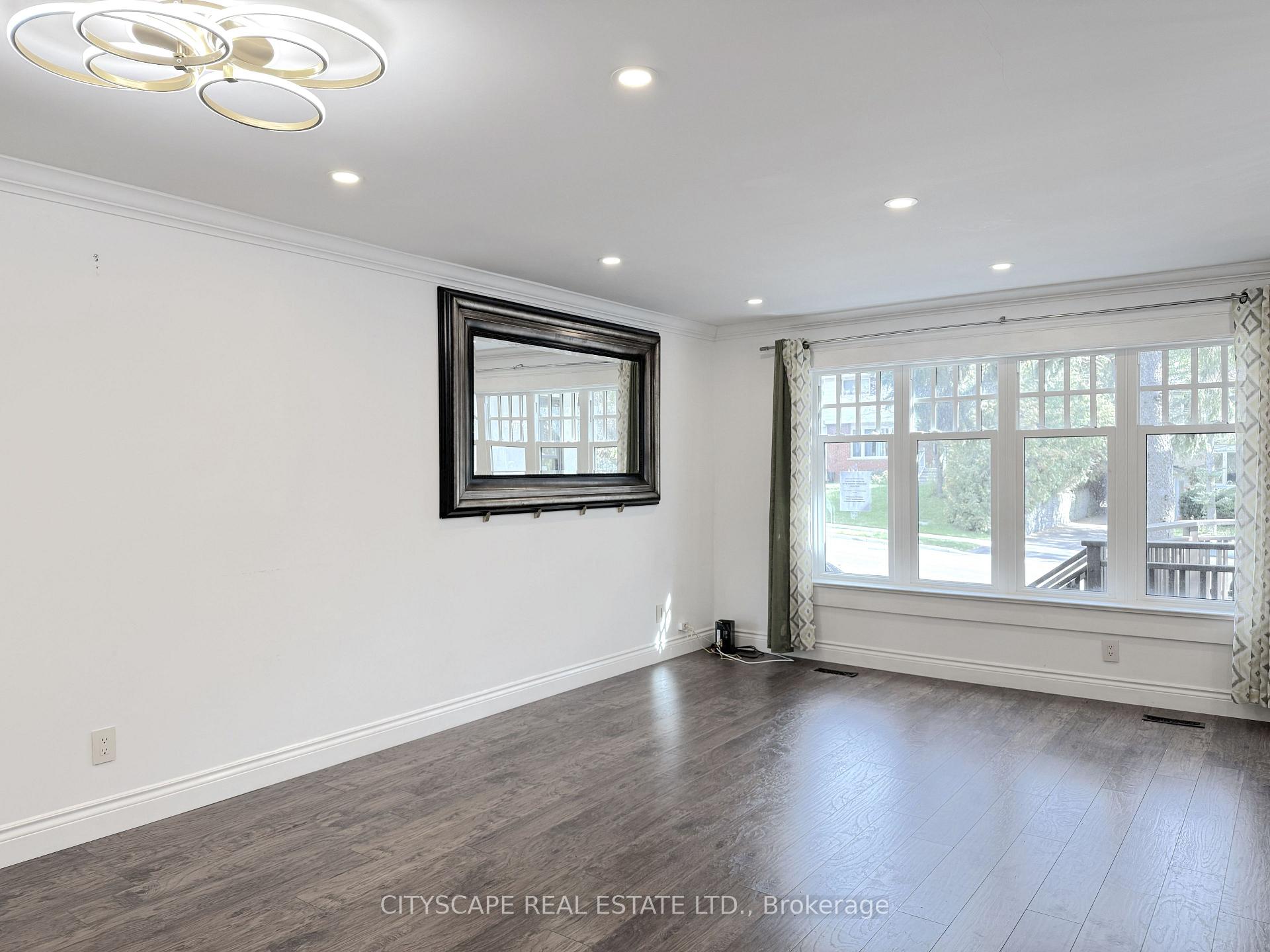 Photo 15 of 60 Hillview Drive, Newmarket, Bristol-London — HOMEH