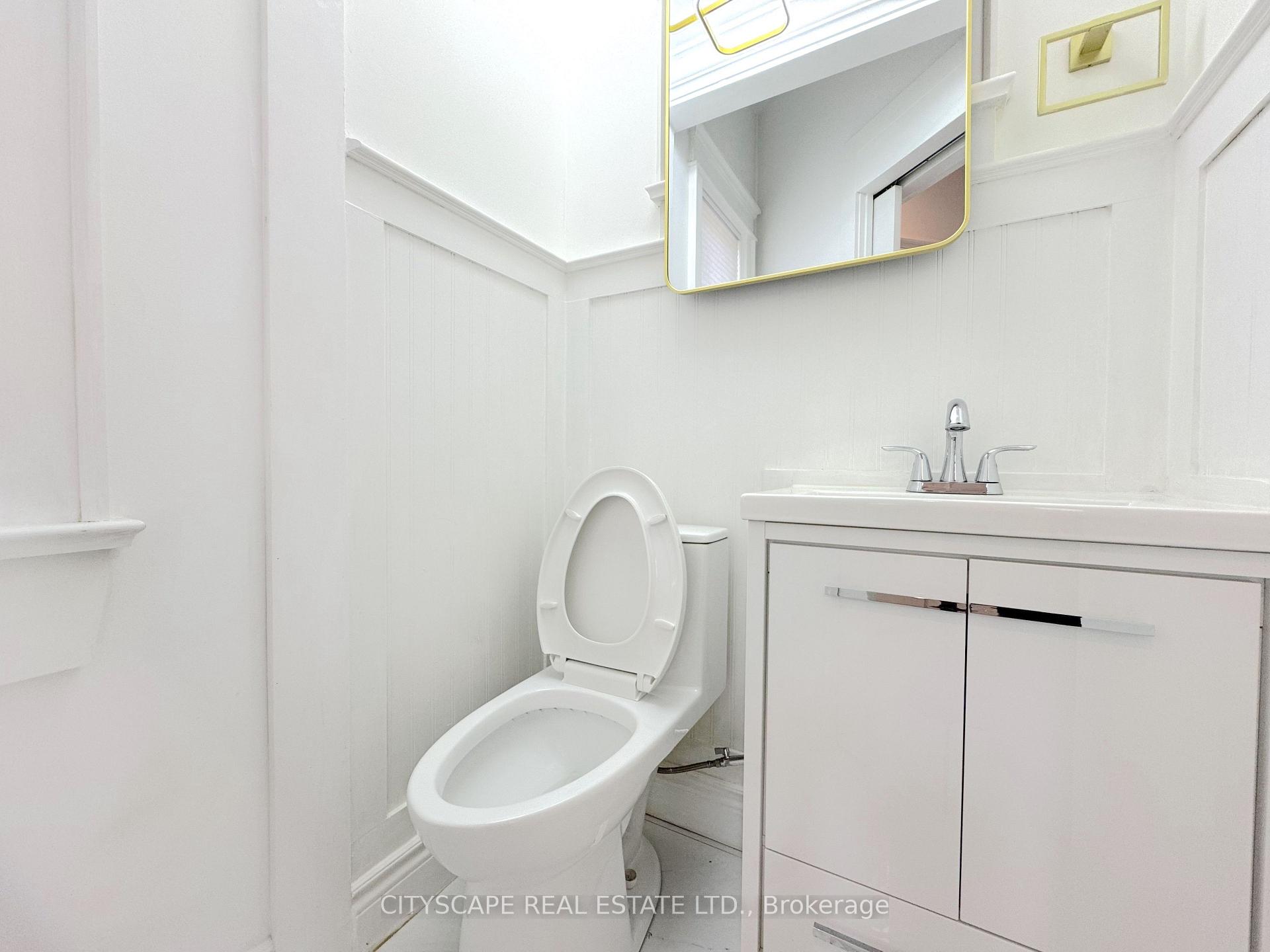 Photo 25 of 60 Hillview Drive, Newmarket, Bristol-London — HOMEH