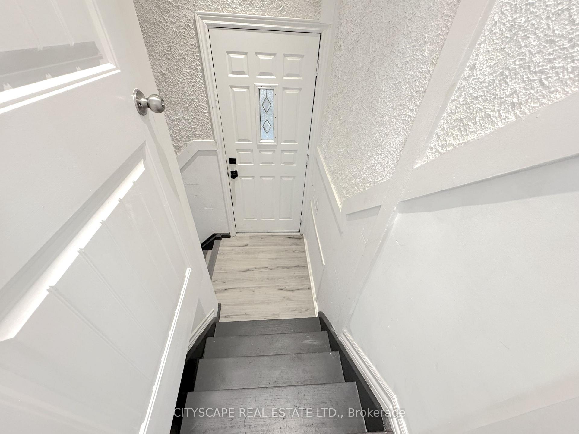 Photo 26 of 60 Hillview Drive, Newmarket, Bristol-London — HOMEH