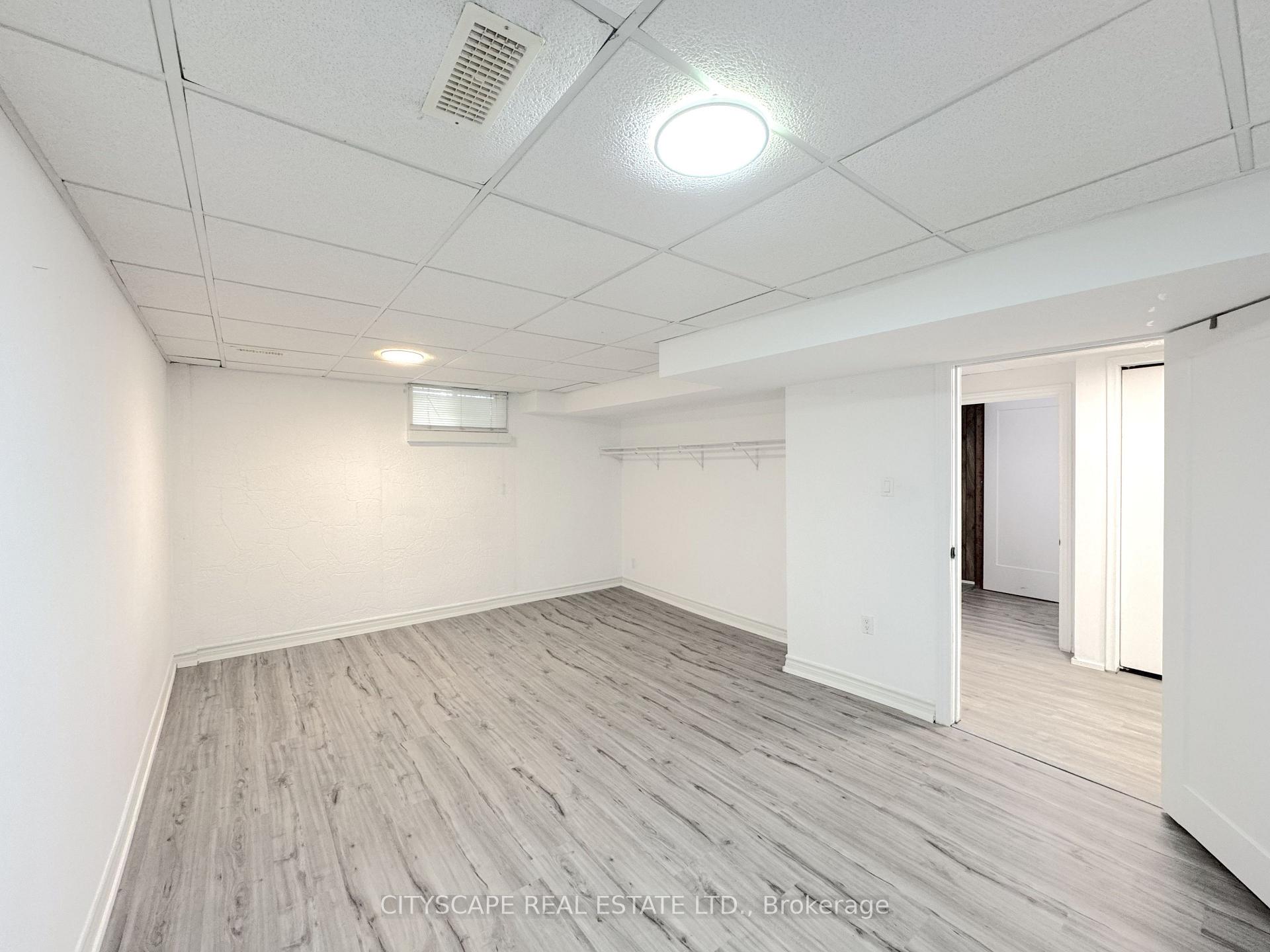 Photo 30 of 60 Hillview Drive, Newmarket, Bristol-London — HOMEH