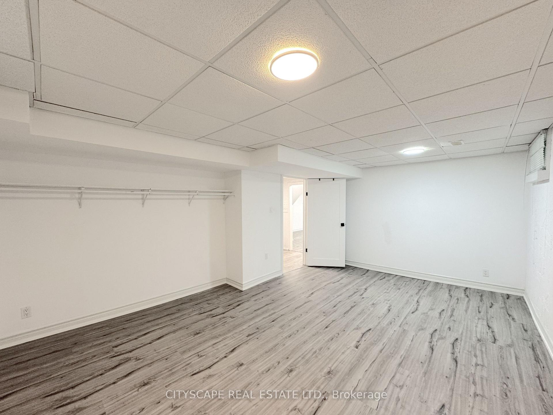 Photo 31 of 60 Hillview Drive, Newmarket, Bristol-London — HOMEH