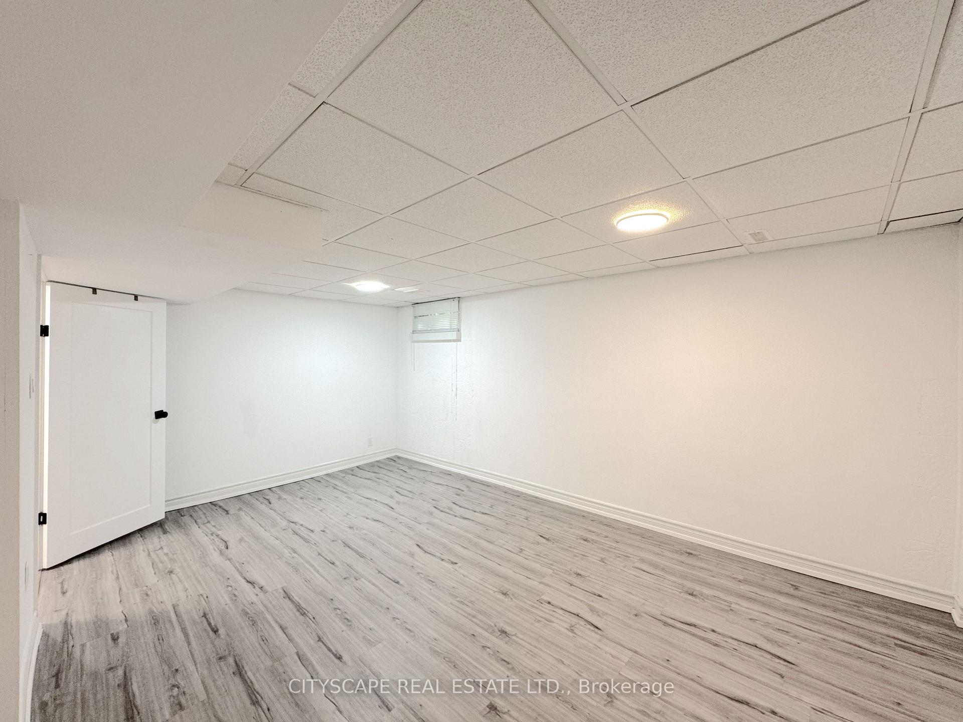 Photo 32 of 60 Hillview Drive, Newmarket, Bristol-London — HOMEH