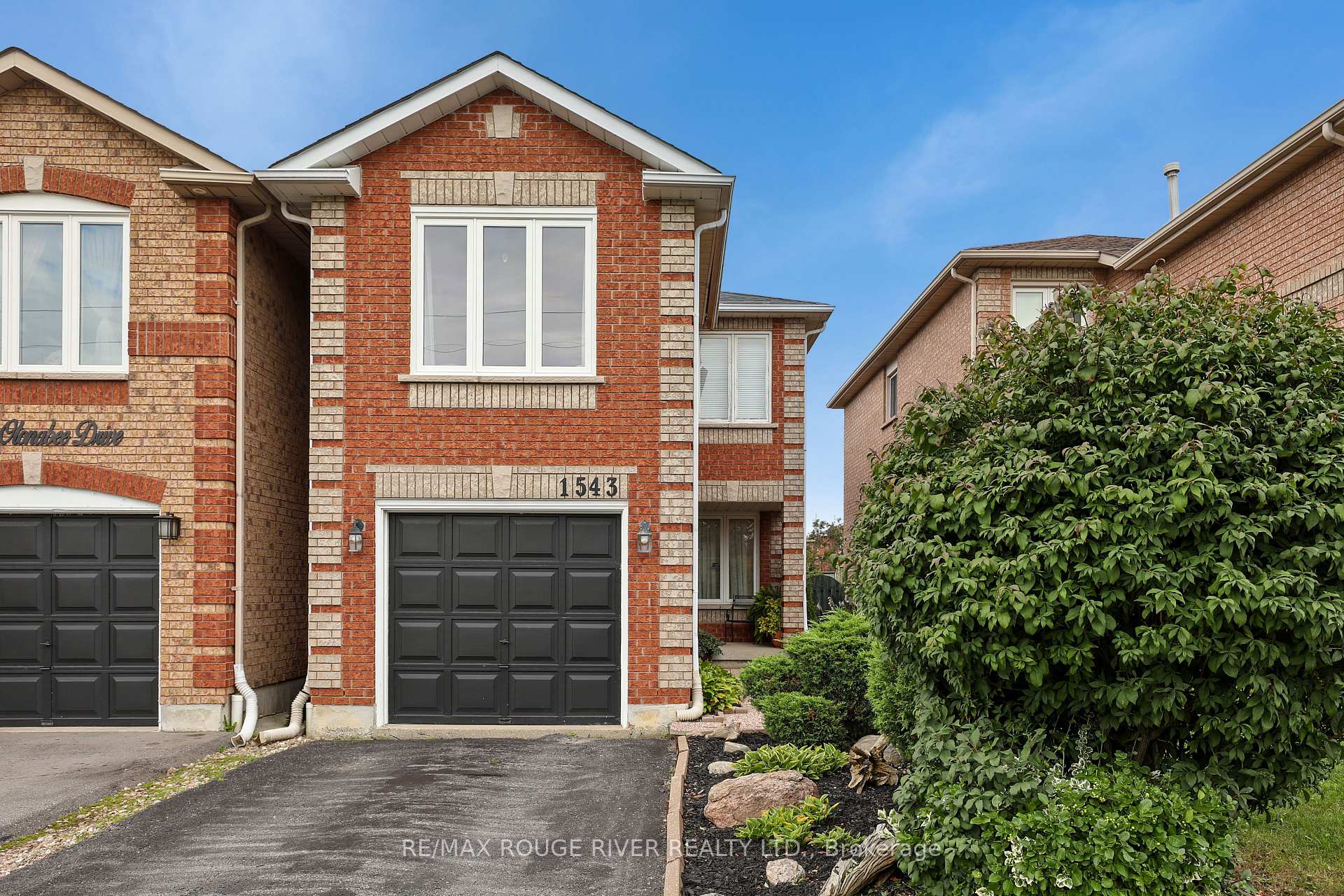 Photo 38 of 1543 Otonabee Drive, Pickering, Amberlea — HOMEH