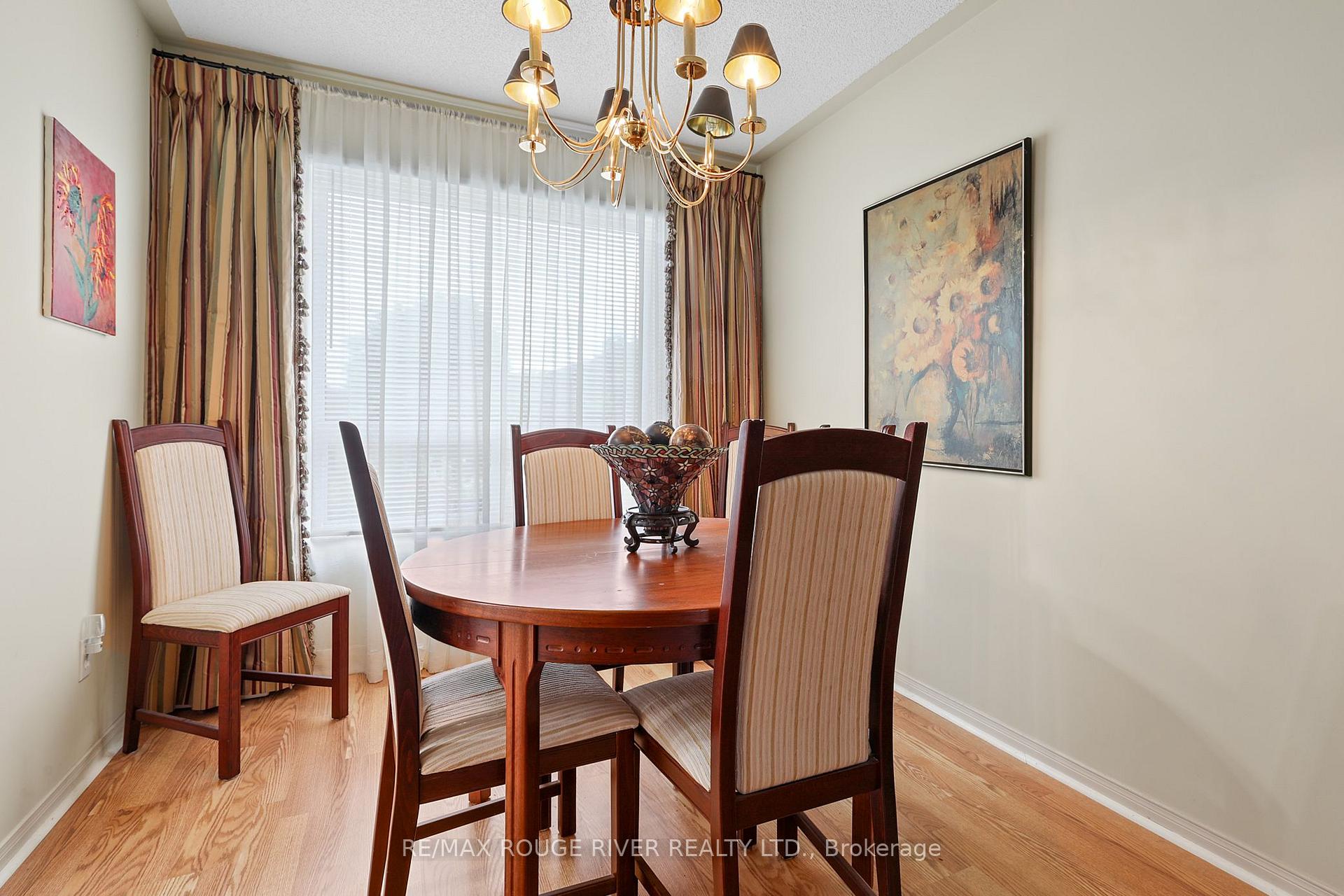 Photo 13 of 1543 Otonabee Drive, Pickering, Amberlea — HOMEH
