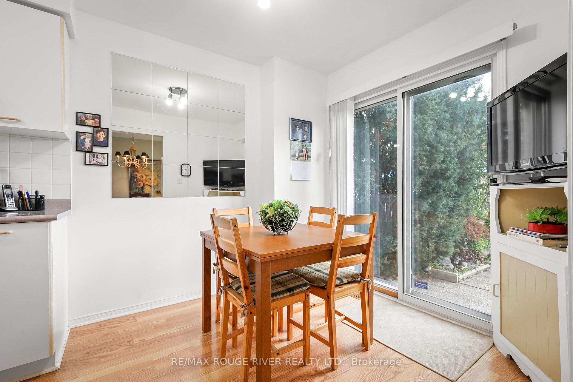 Photo 22 of 1543 Otonabee Drive, Pickering, Amberlea — HOMEH