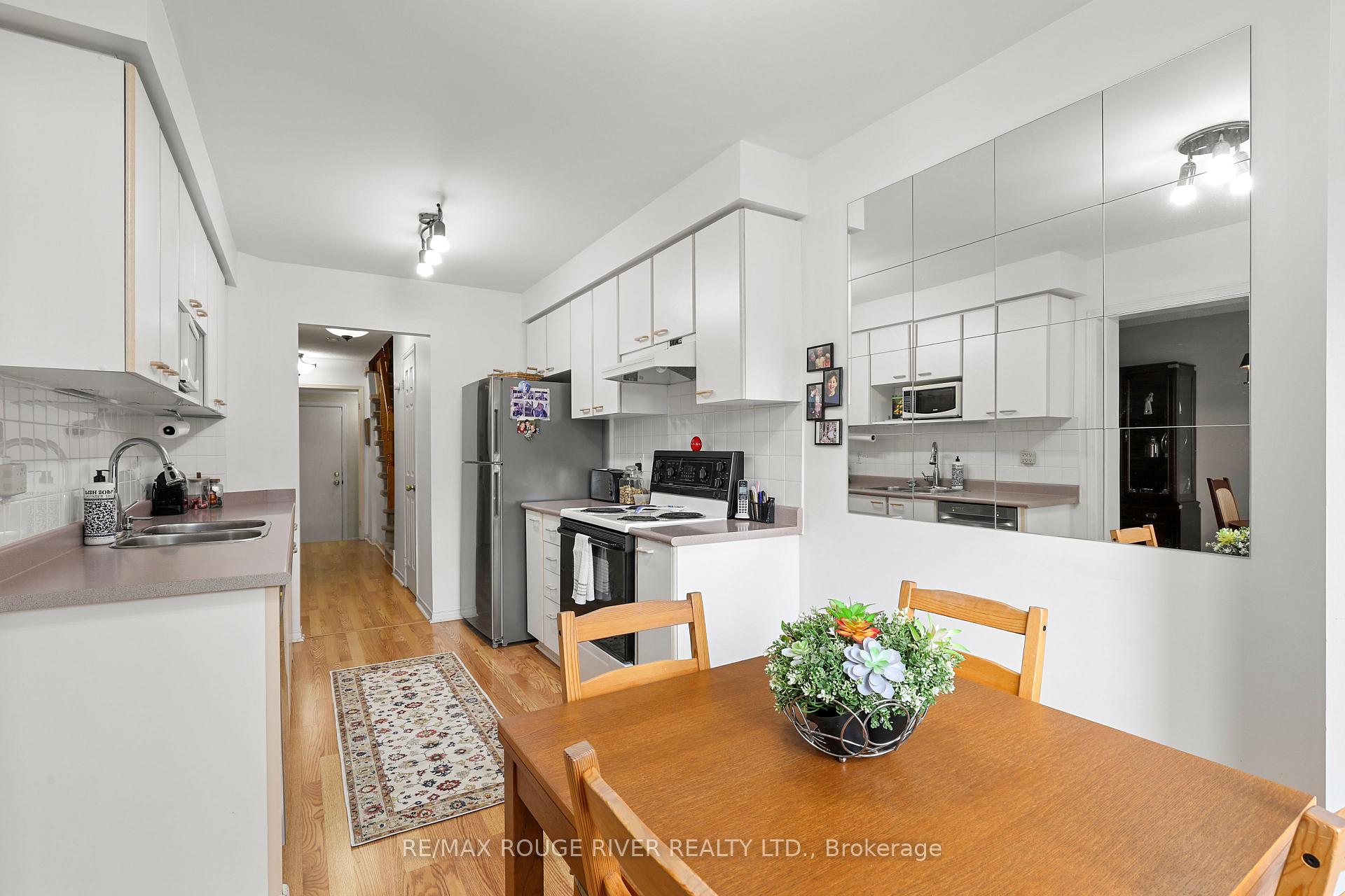 Photo 23 of 1543 Otonabee Drive, Pickering, Amberlea — HOMEH