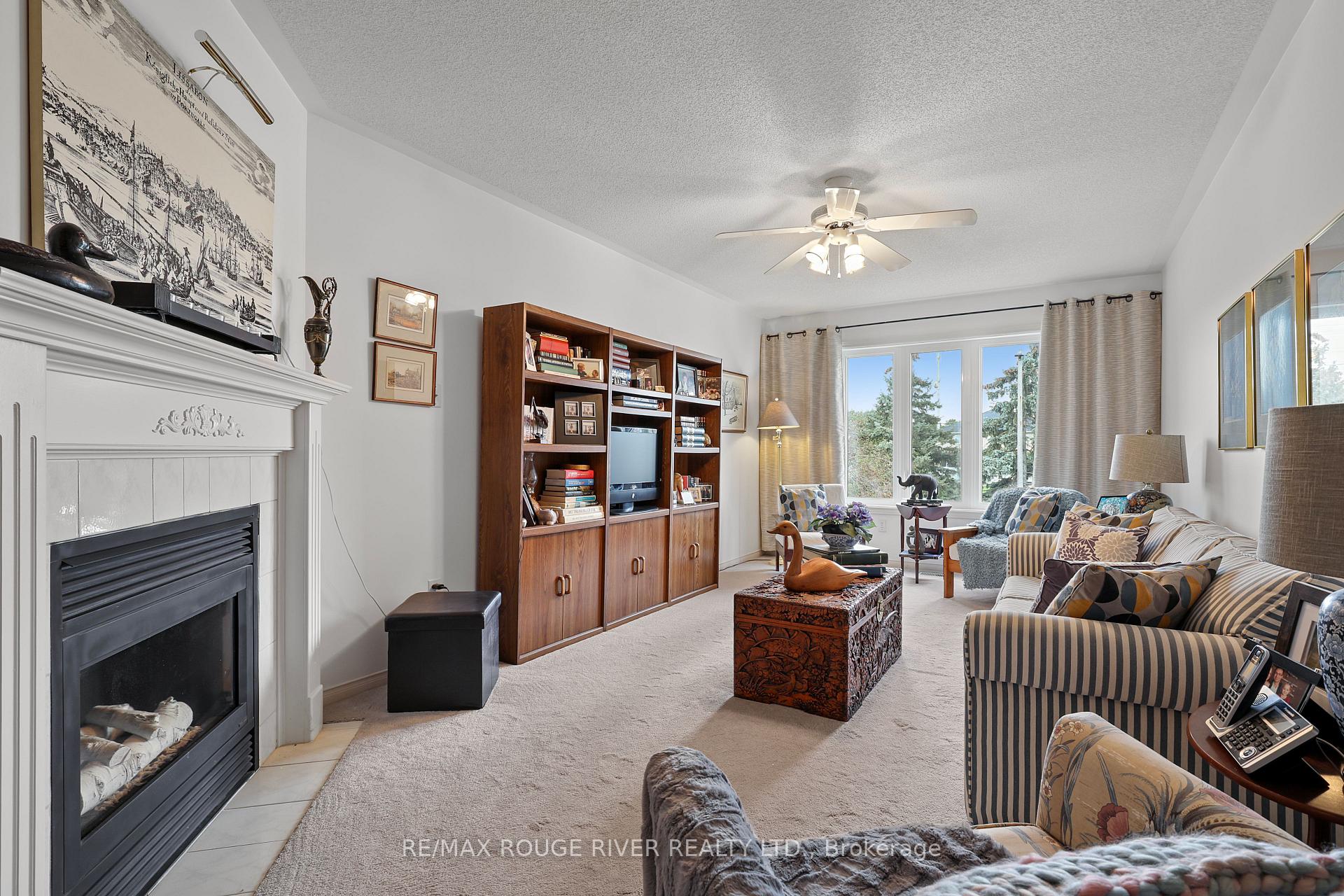 Photo 6 of 1543 Otonabee Drive, Pickering, Amberlea — HOMEH