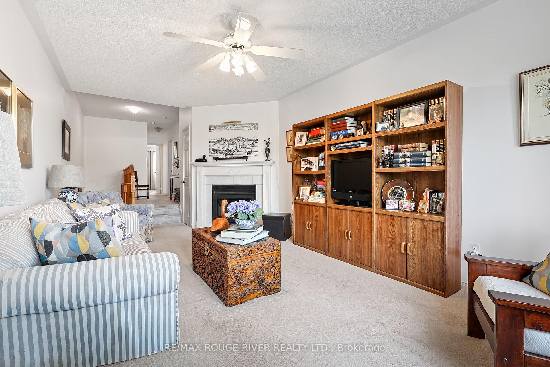 Photo 8 of 1543 Otonabee Drive, Pickering, Amberlea — HOMEH