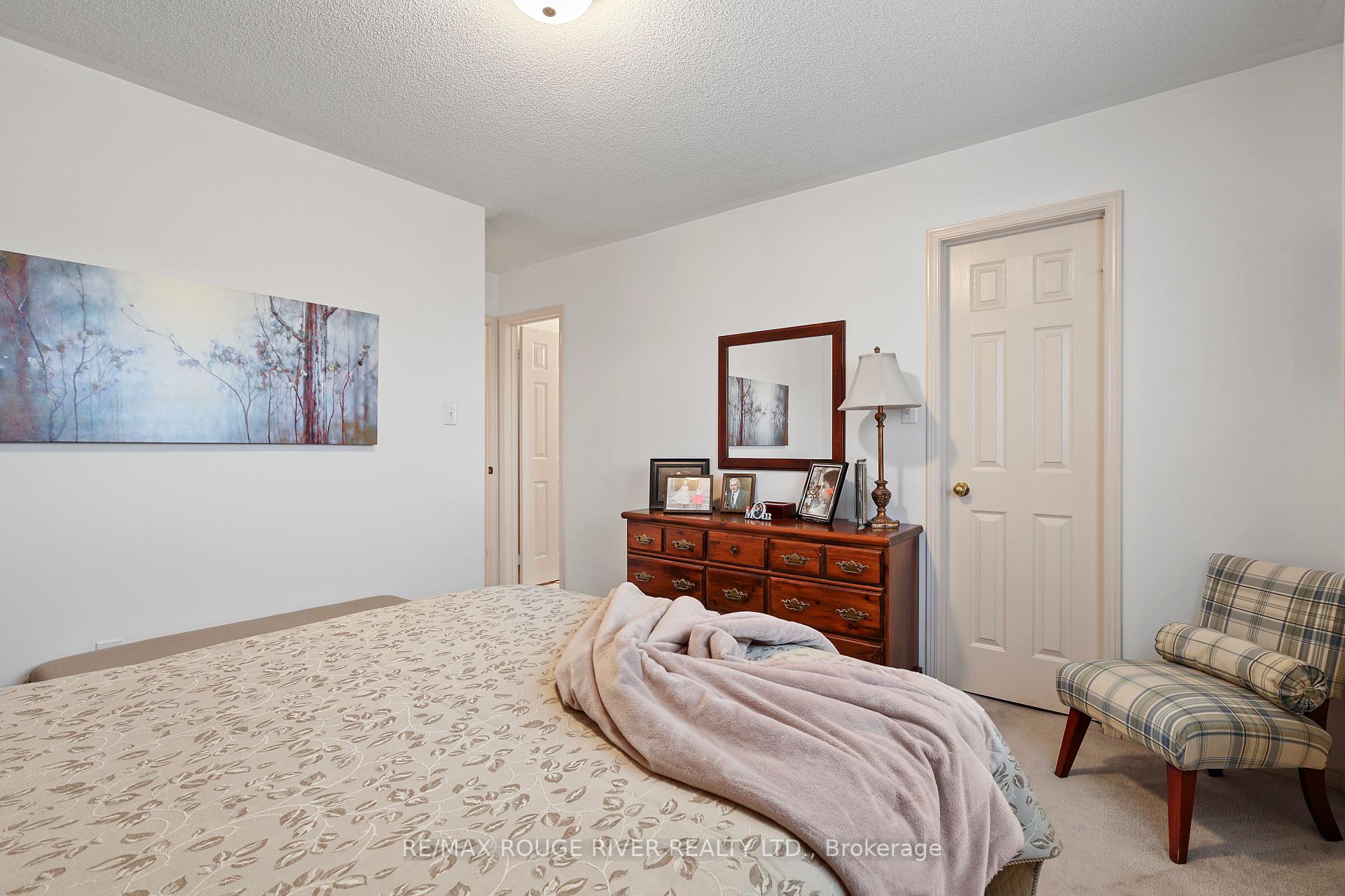 Photo 26 of 1543 Otonabee Drive, Pickering, Amberlea — HOMEH