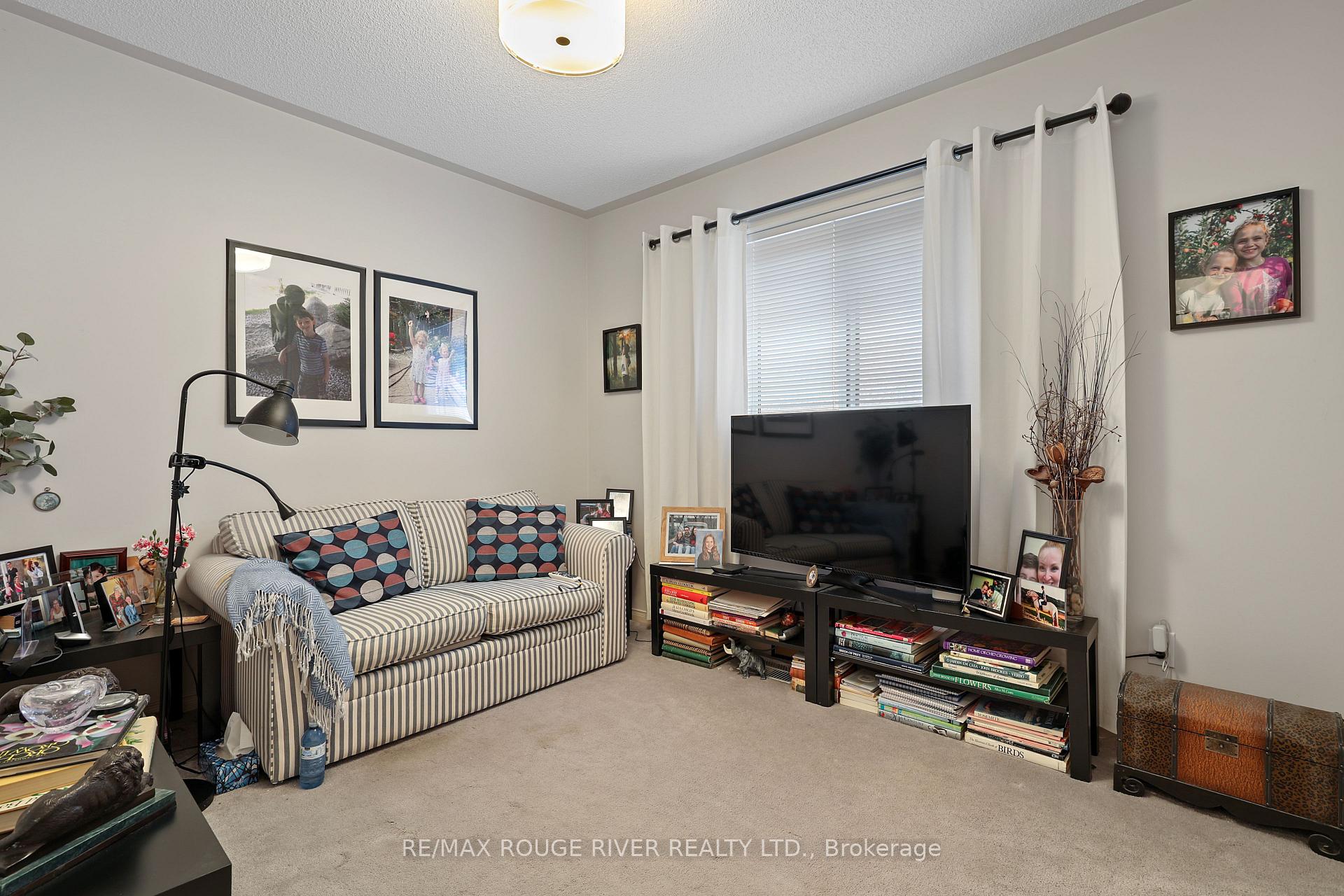 Photo 29 of 1543 Otonabee Drive, Pickering, Amberlea — HOMEH