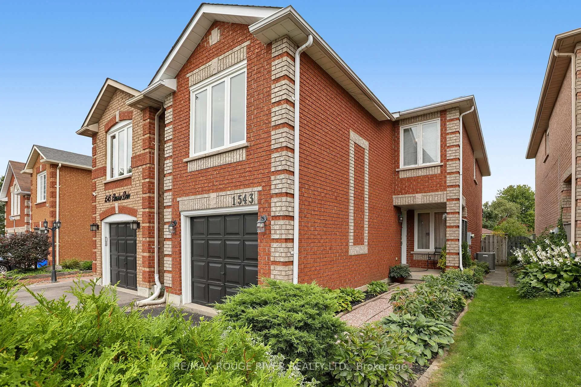Photo 7 of 1543 Otonabee Drive, Pickering, Amberlea — HOMEH