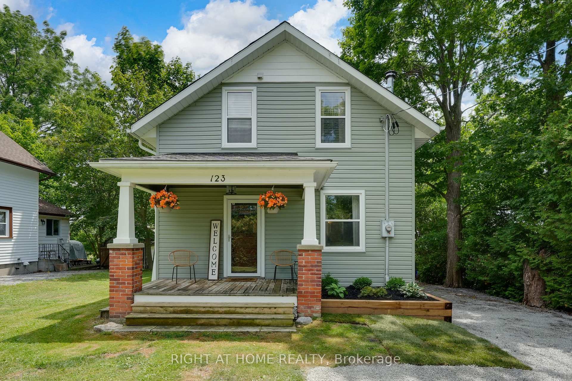Photo 2 of 123 John Street, Kawartha Lakes, Woodville — HOMEH