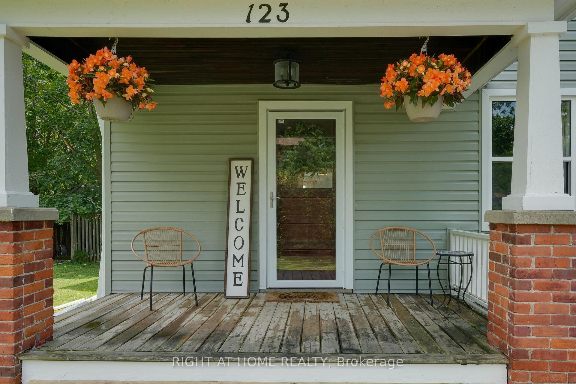 Photo 3 of 123 John Street, Kawartha Lakes, Woodville — HOMEH