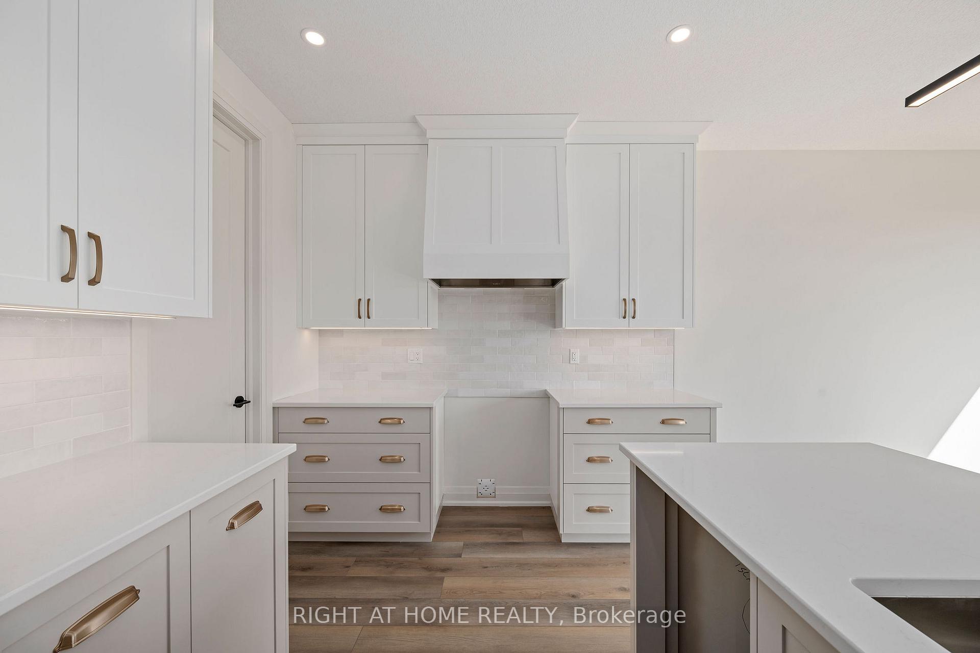 Photo 10 of 43 Lucas Road, St. Thomas — HOMEH