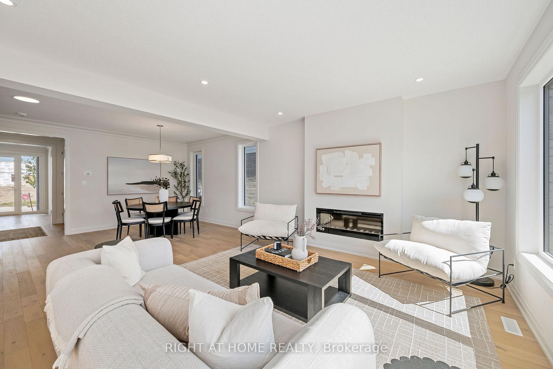 Photo 12 of 337 Manhattan Drive, London, South K — HOMEH