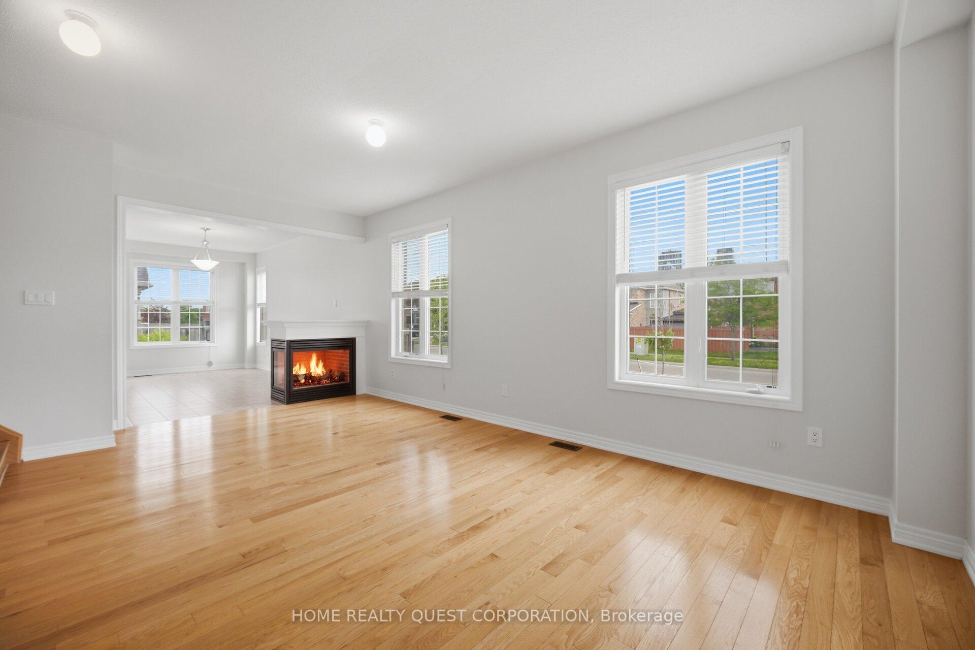 Photo 6 of 4301 Trail Blazer Way, Mississauga, Hurontario — HOMEH