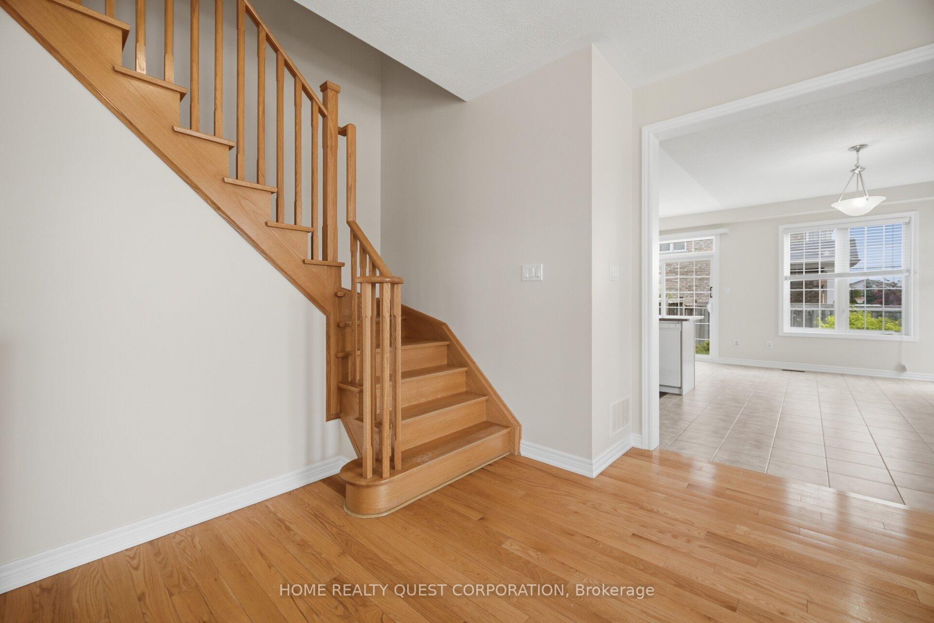 Photo 15 of 4301 Trail Blazer Way, Mississauga, Hurontario — HOMEH