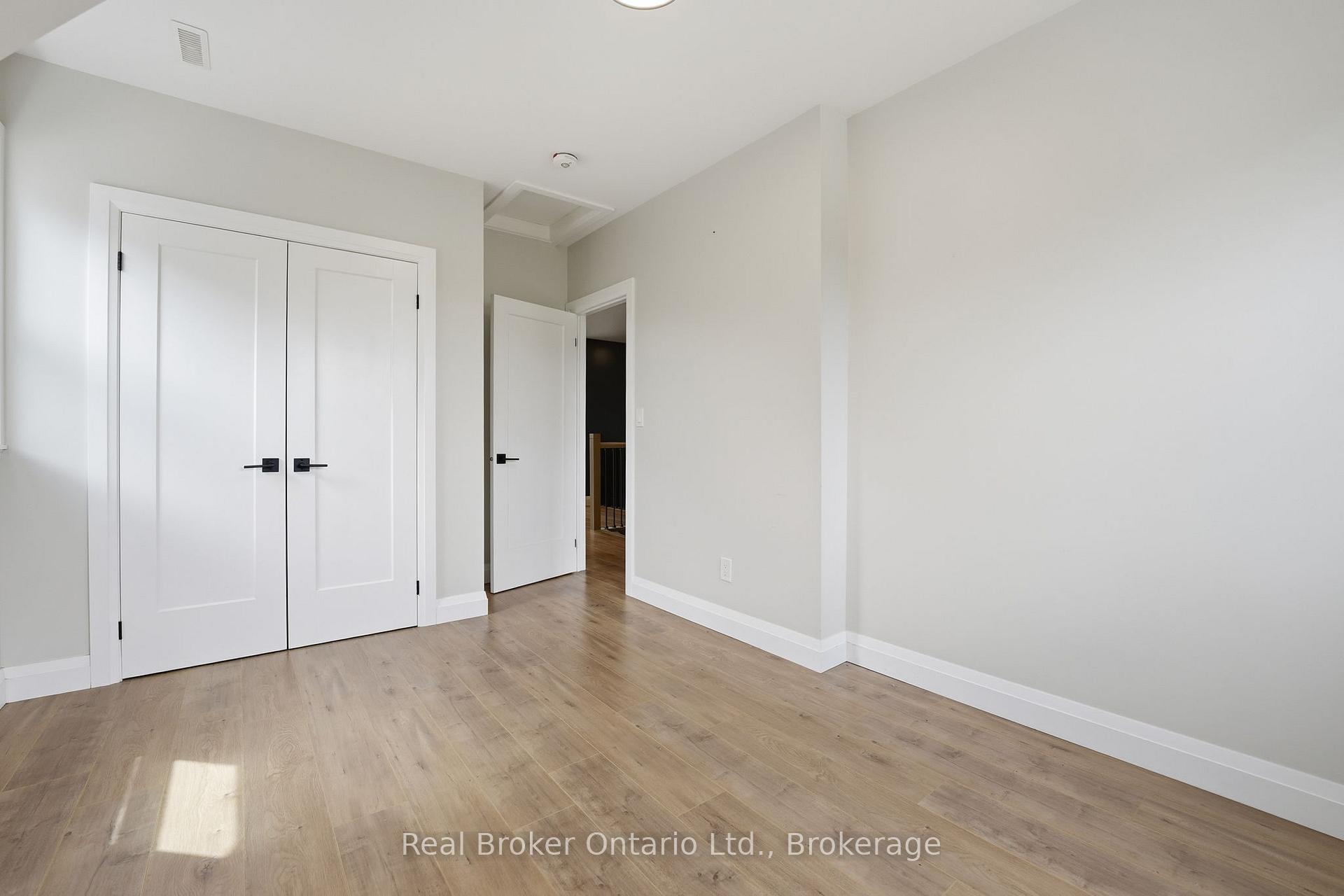 Photo 18 of Unit Unit 2, 58 Rosslyn Avenue N, Hamilton, Crown Point — HOMEH