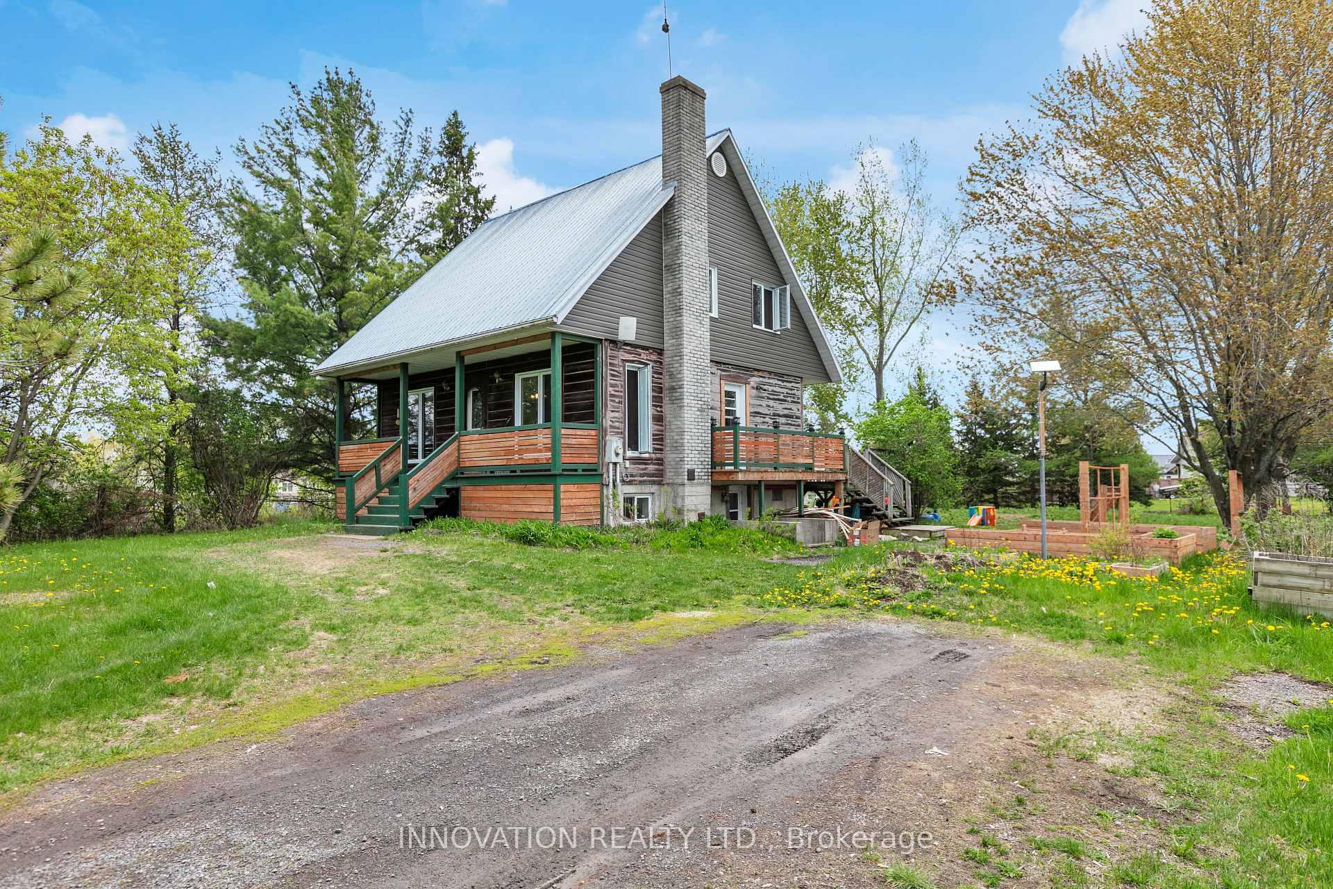 Photo of 2911 Chartrand Street