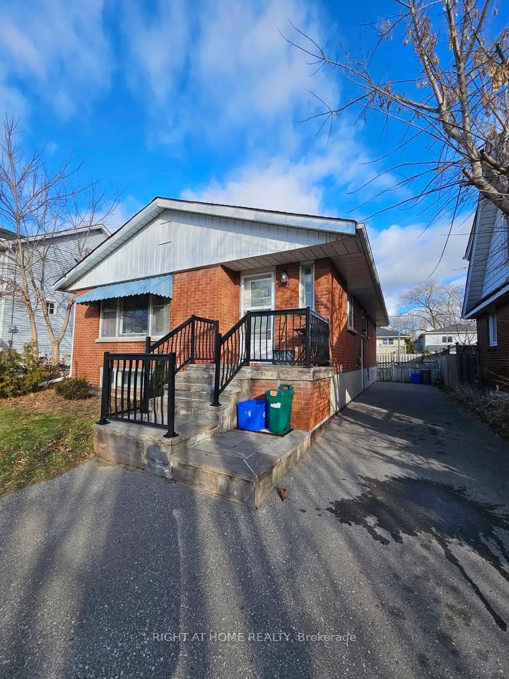 Photo of Unit Lower, 707 Hortop Street