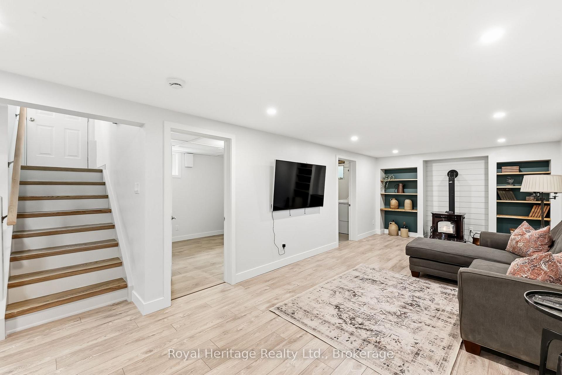 Photo 18 of 93 Division Street S, Brighton — HOMEH