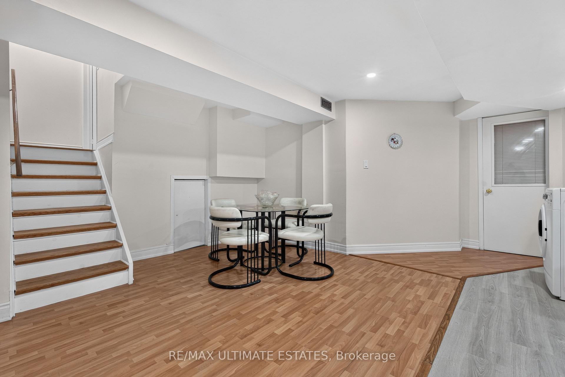 Photo 39 of 22 Copperstone Crescent, Richmond Hill, Rouge Woods — HOMEH