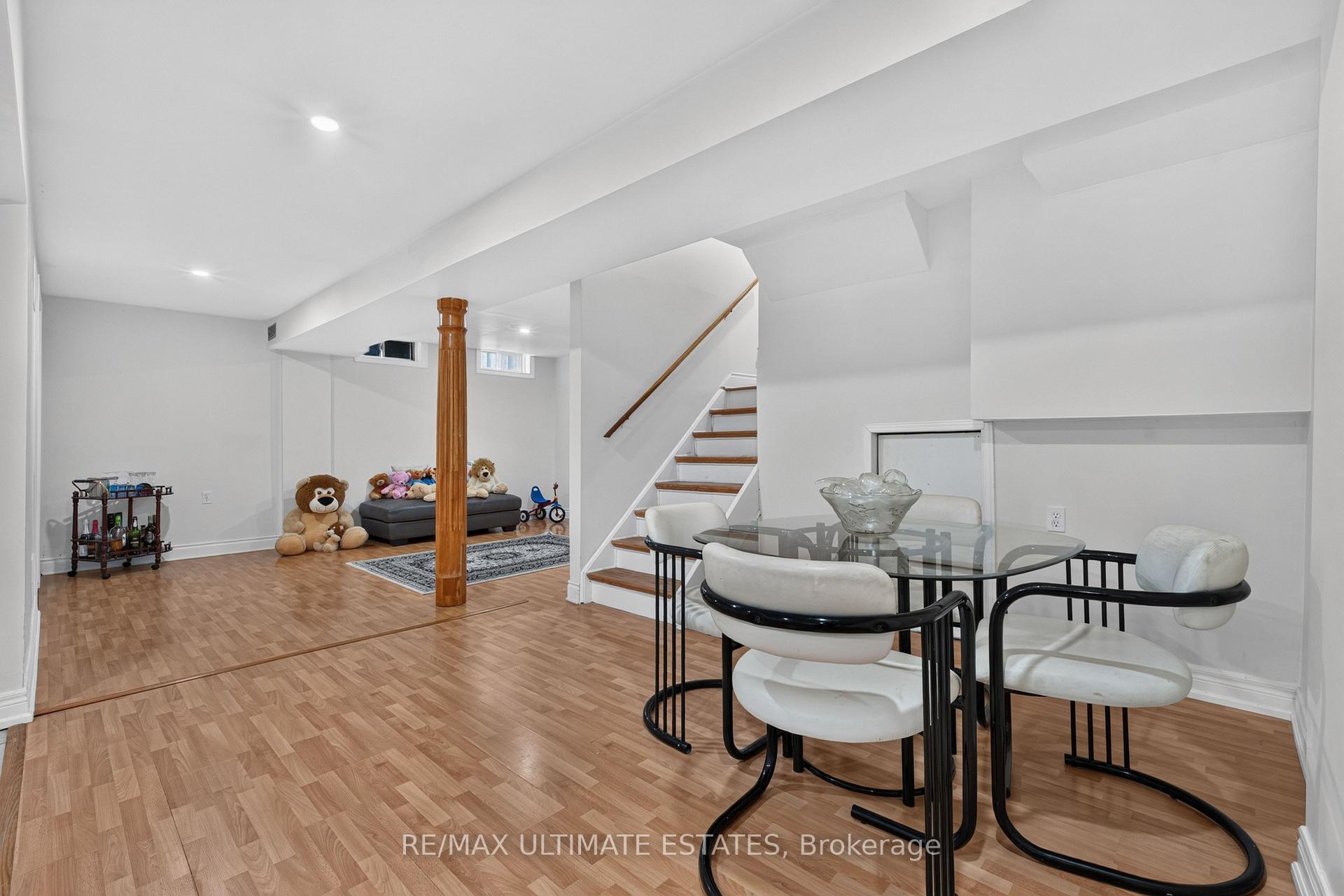 Photo 41 of 22 Copperstone Crescent, Richmond Hill, Rouge Woods — HOMEH