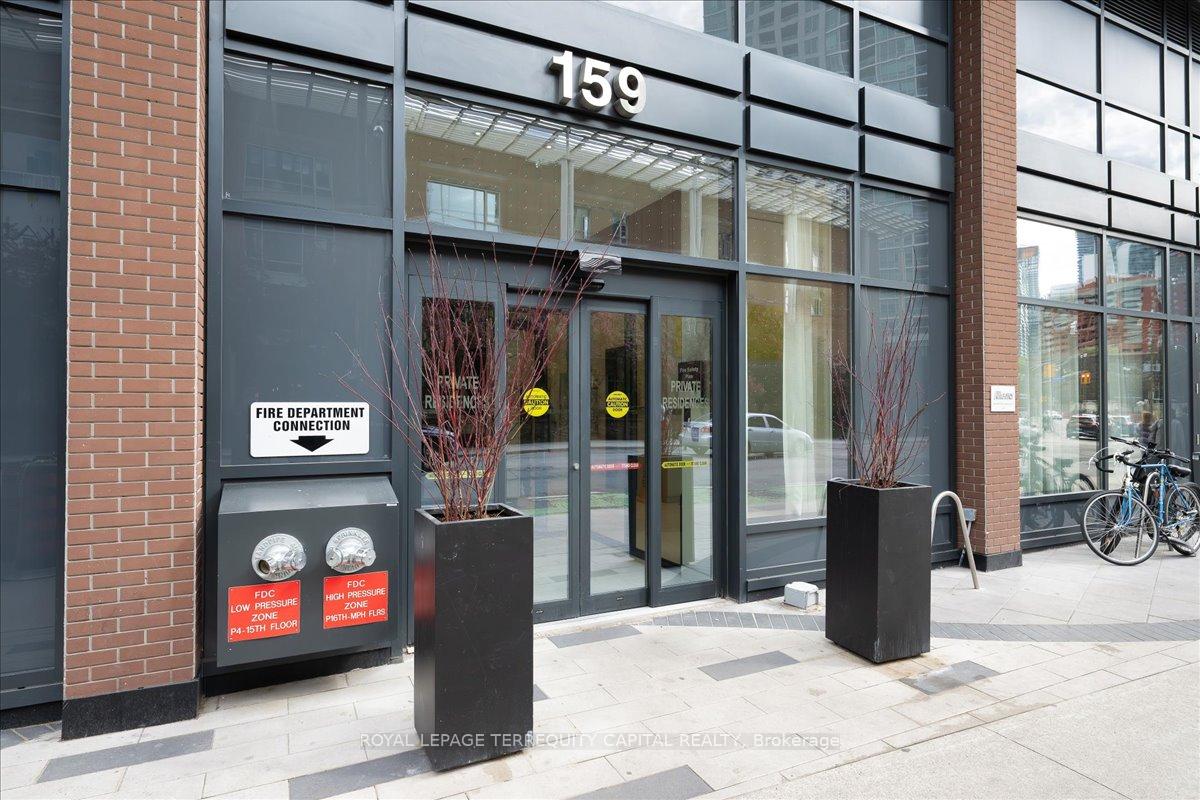 Photo 3 of Unit 3002, 159 Wellesley Street E, Toronto, Cabbagetown-South St. James Town — HOMEH