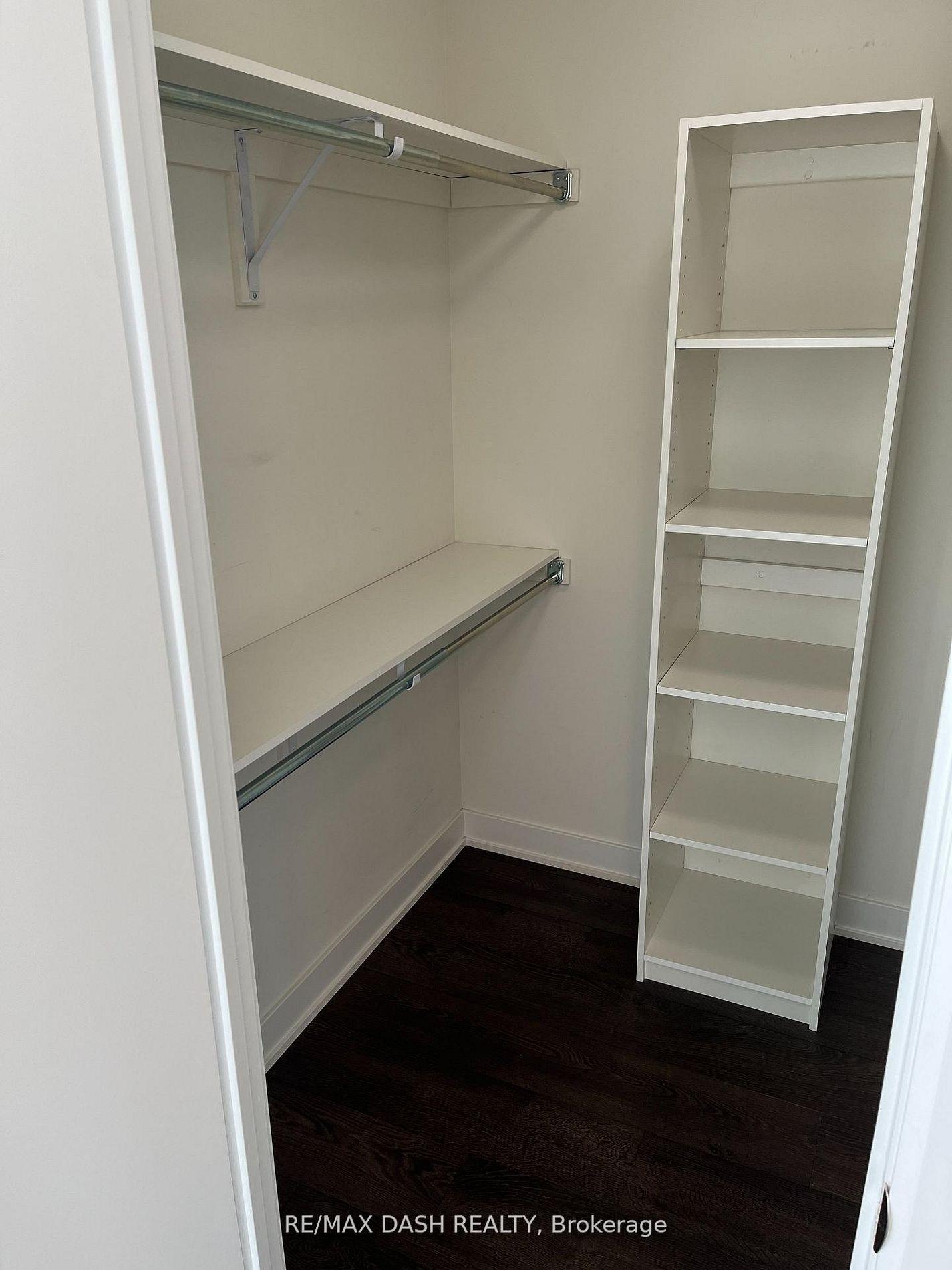 Photo 9 of Unit 806W, 27 Bathurst Street, Toronto, Waterfront Communities — HOMEH